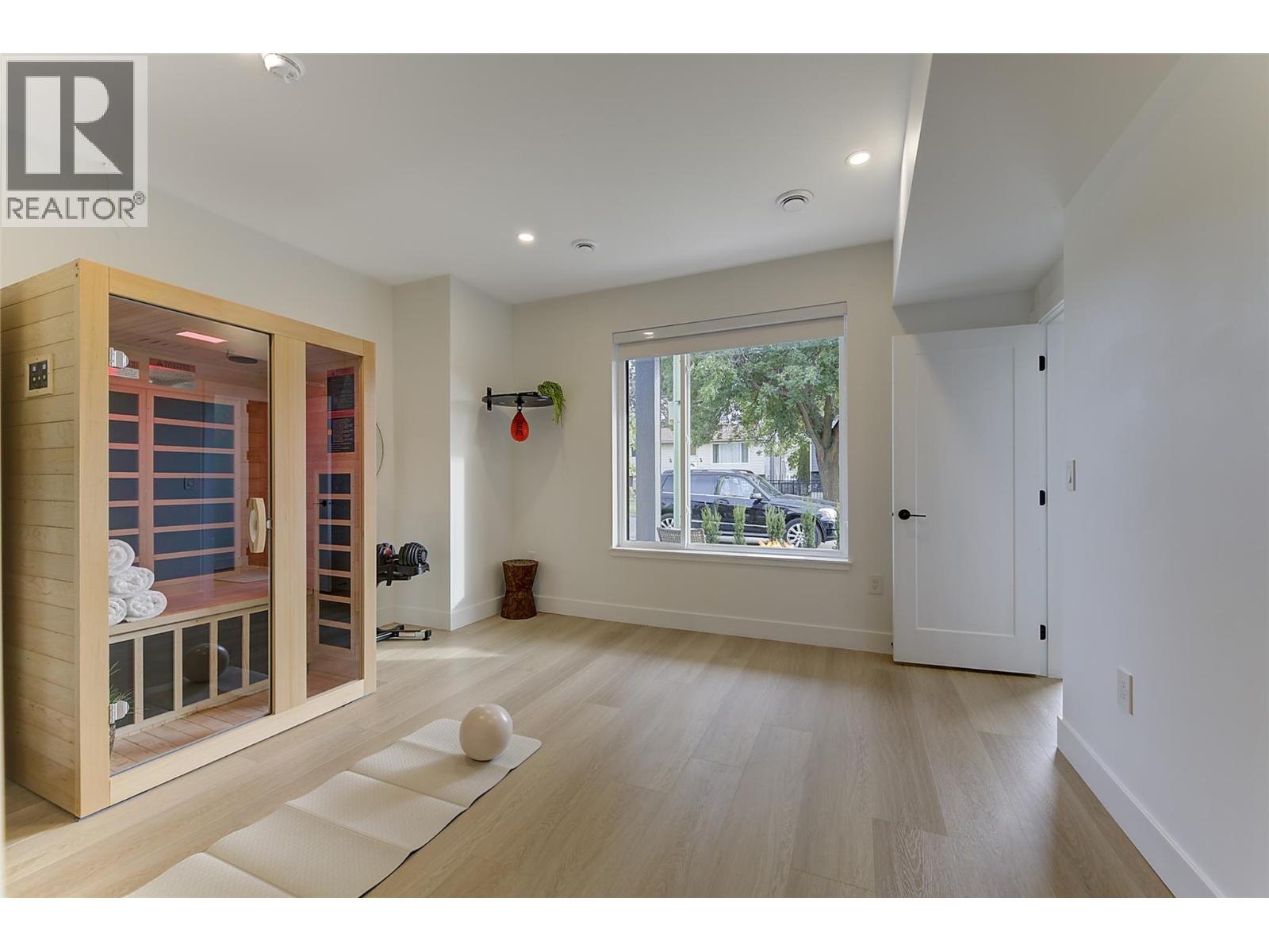777 Coopland Crescent Unit# 1, Kelowna, British Columbia  V1Y 2V2 - Photo 49 - 10403422
