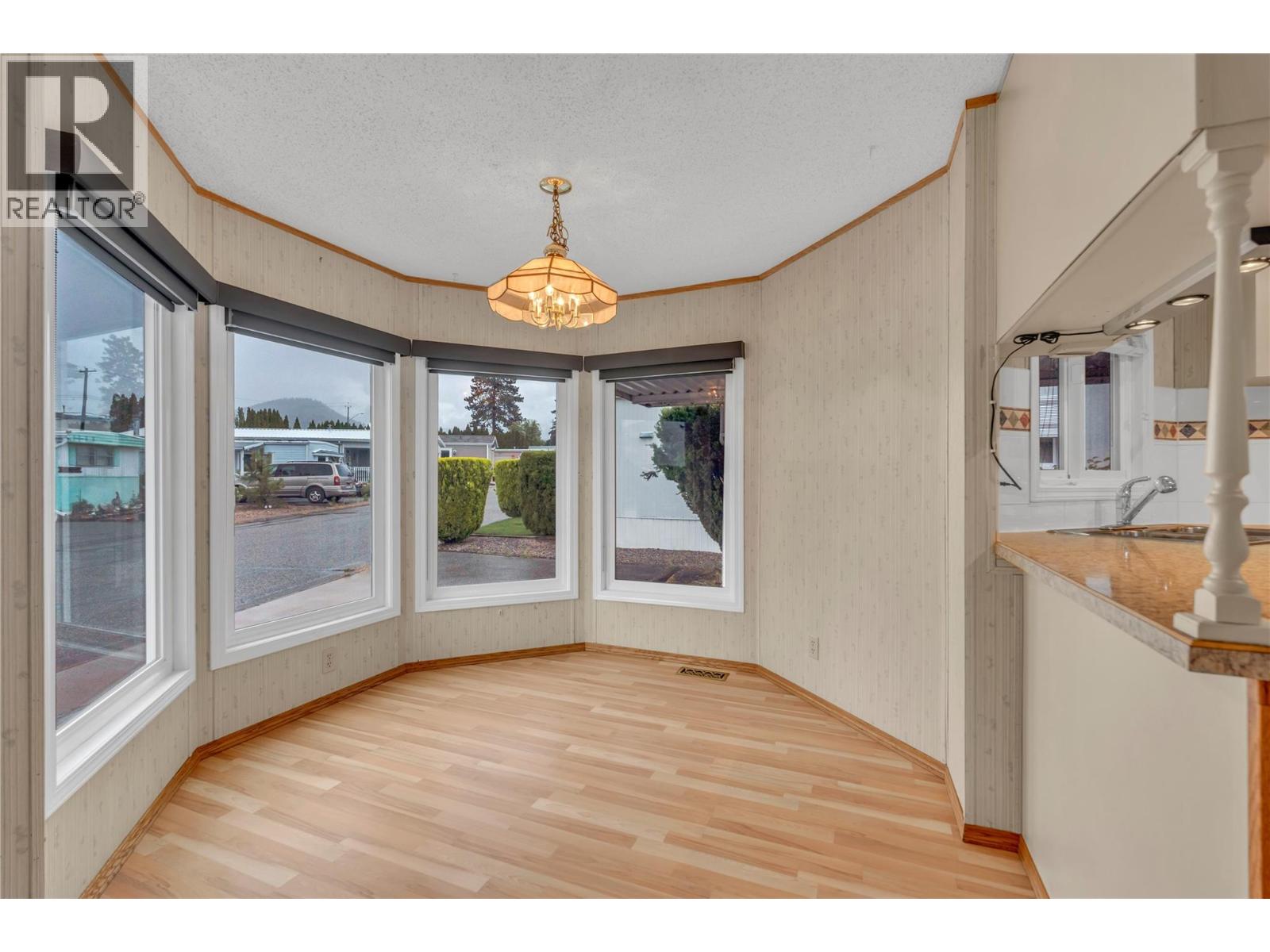 98 Okanagan Avenue E Unit# 25, Penticton, British Columbia  V2A 3J5 - Photo 5 - 10403366