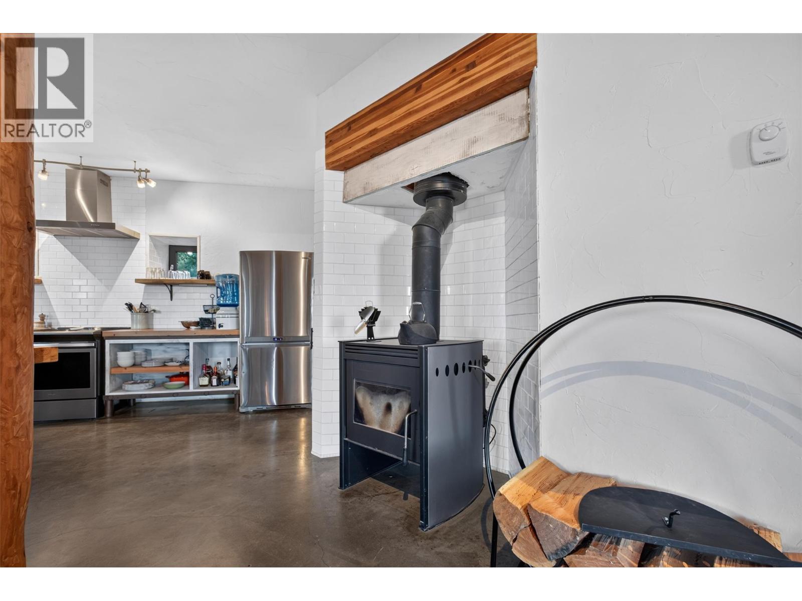 6226 Sanderson Avenue, Peachland, British Columbia  V0H 1X8 - Photo 12 - 10402227