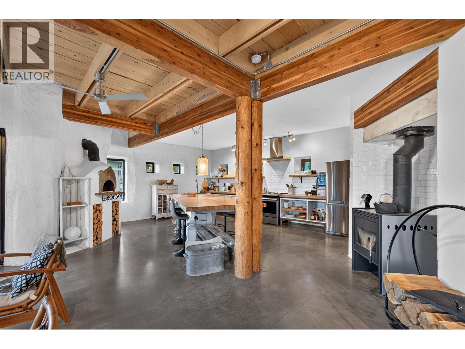 6226 Sanderson Avenue, Peachland, British Columbia  V0H 1X8 - Photo 4 - 10402227