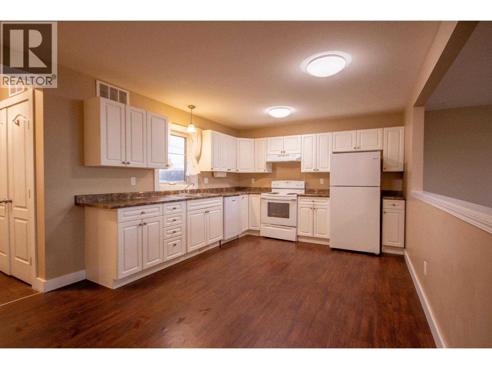 1536 96 Avenue, Dawson Creek, British Columbia  V1G 1L6 - Photo 2 - 10403483