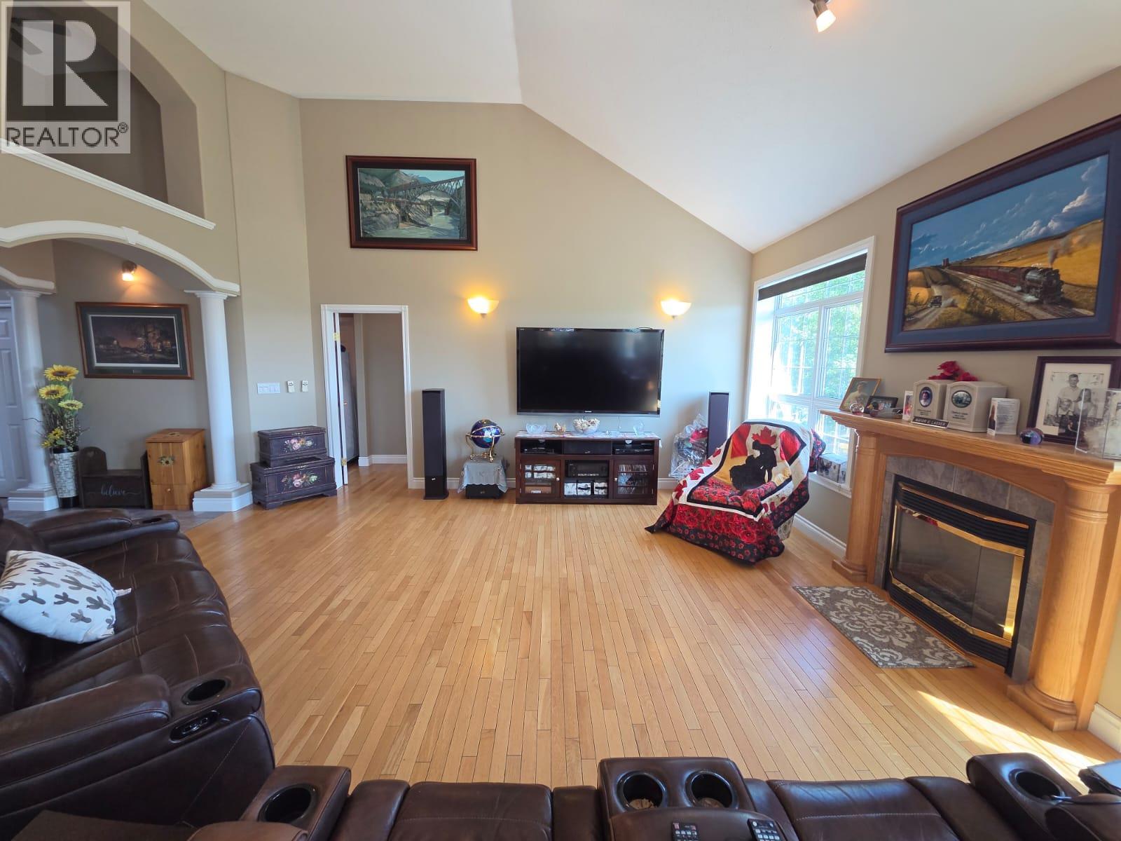 4083 Jackfish Lake Road, Chetwynd, British Columbia  V0C 1J0 - Photo 13 - 10403449