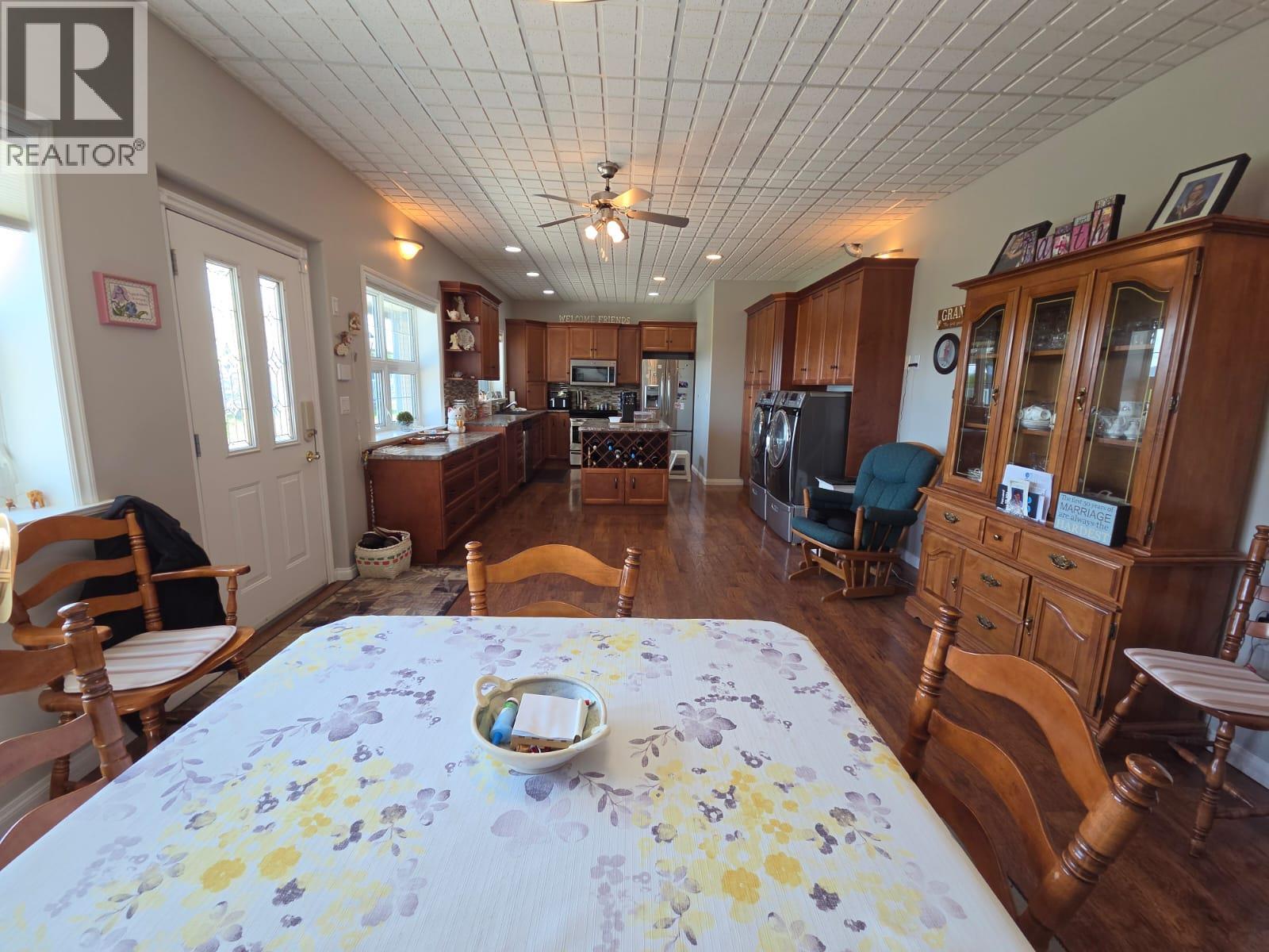 4083 Jackfish Lake Road, Chetwynd, British Columbia  V0C 1J0 - Photo 2 - 10403449