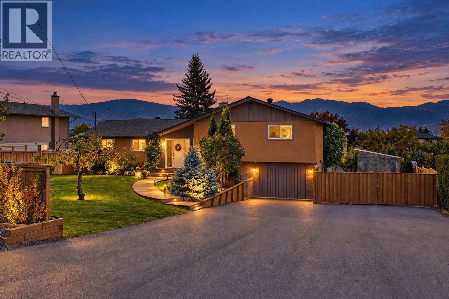 901 Ogden Road, West Kelowna, British Columbia  V1Z 1P9 - Photo 4 - 10402868
