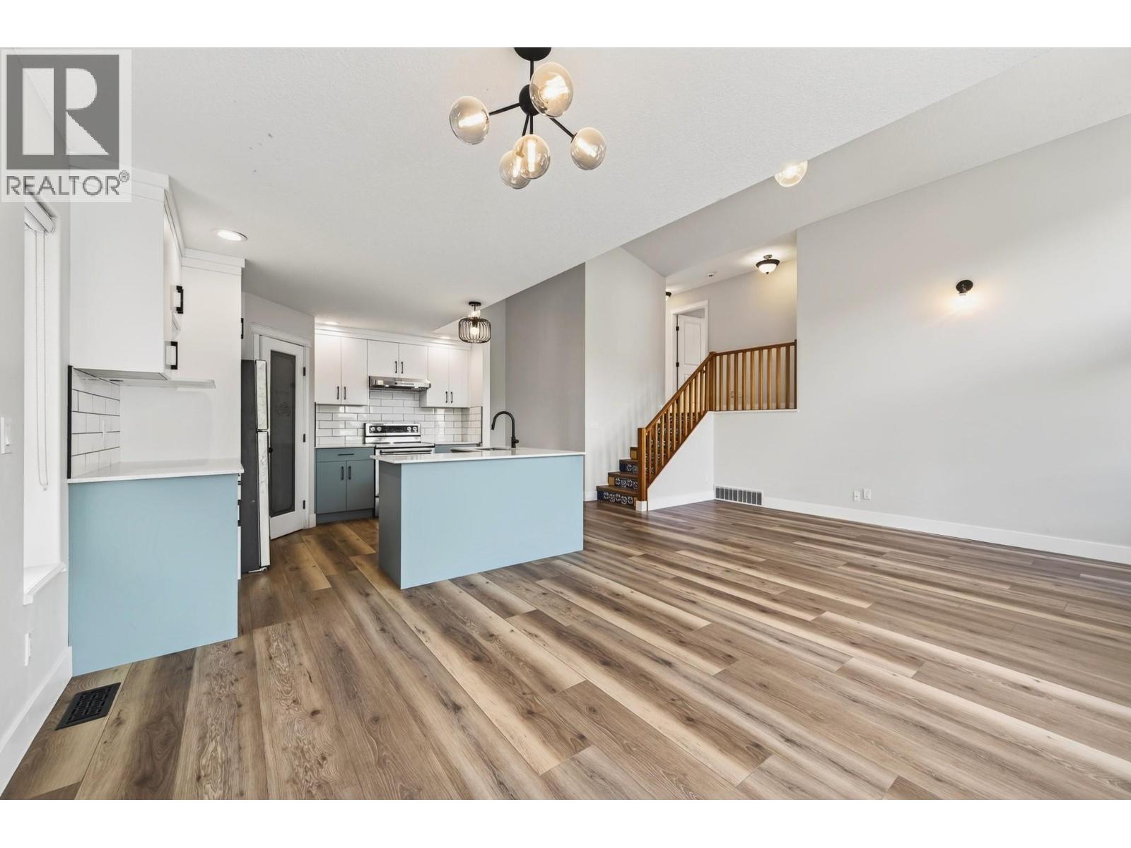 2620 Briarwood Avenue, Kamloops, British Columbia  V2B 8P7 - Photo 5 - 10403474
