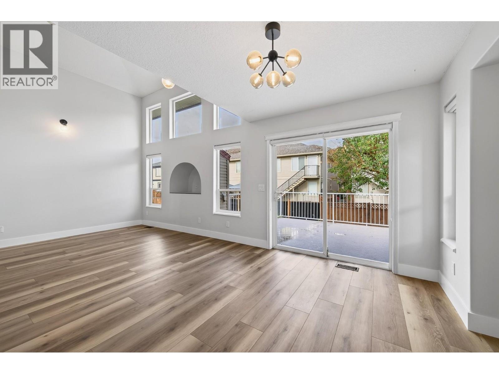 2620 Briarwood Avenue, Kamloops, British Columbia  V2B 8P7 - Photo 7 - 10403474