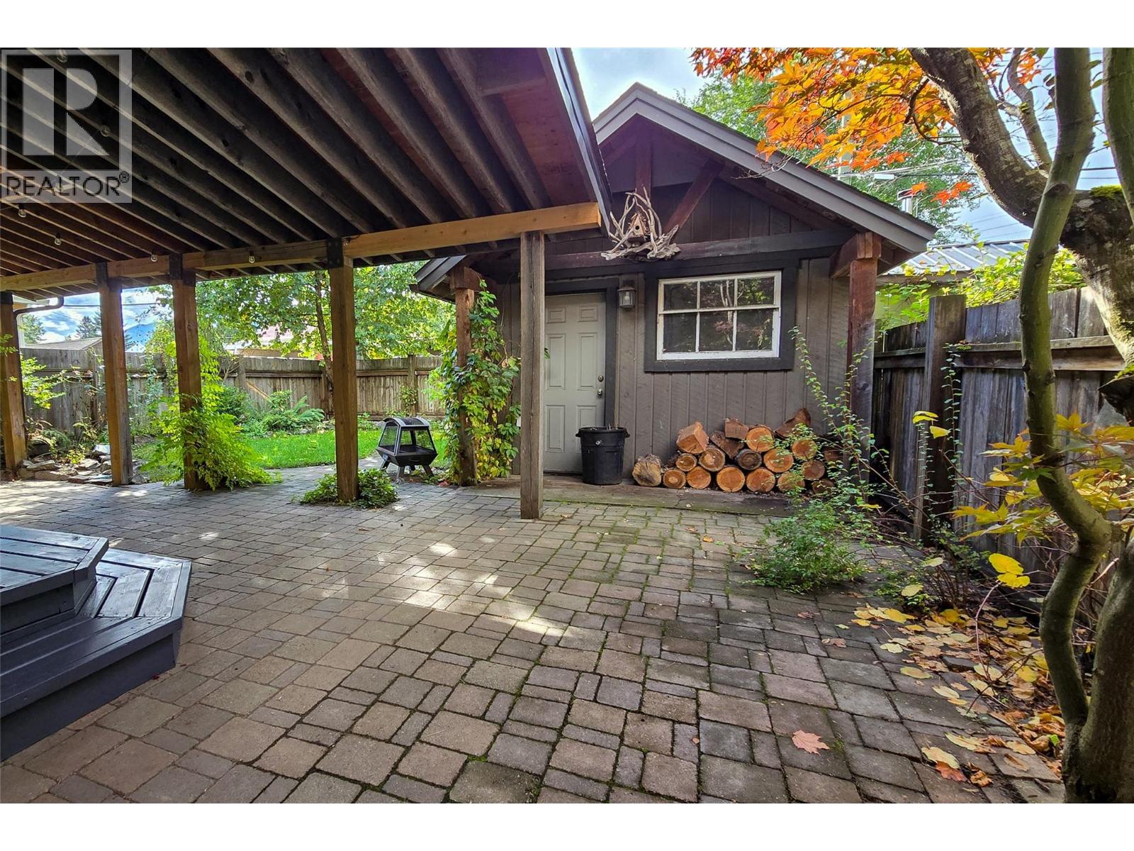 215 Sixth Street E, Revelstoke, British Columbia  V0E 2S0 - Photo 34 - 10403392