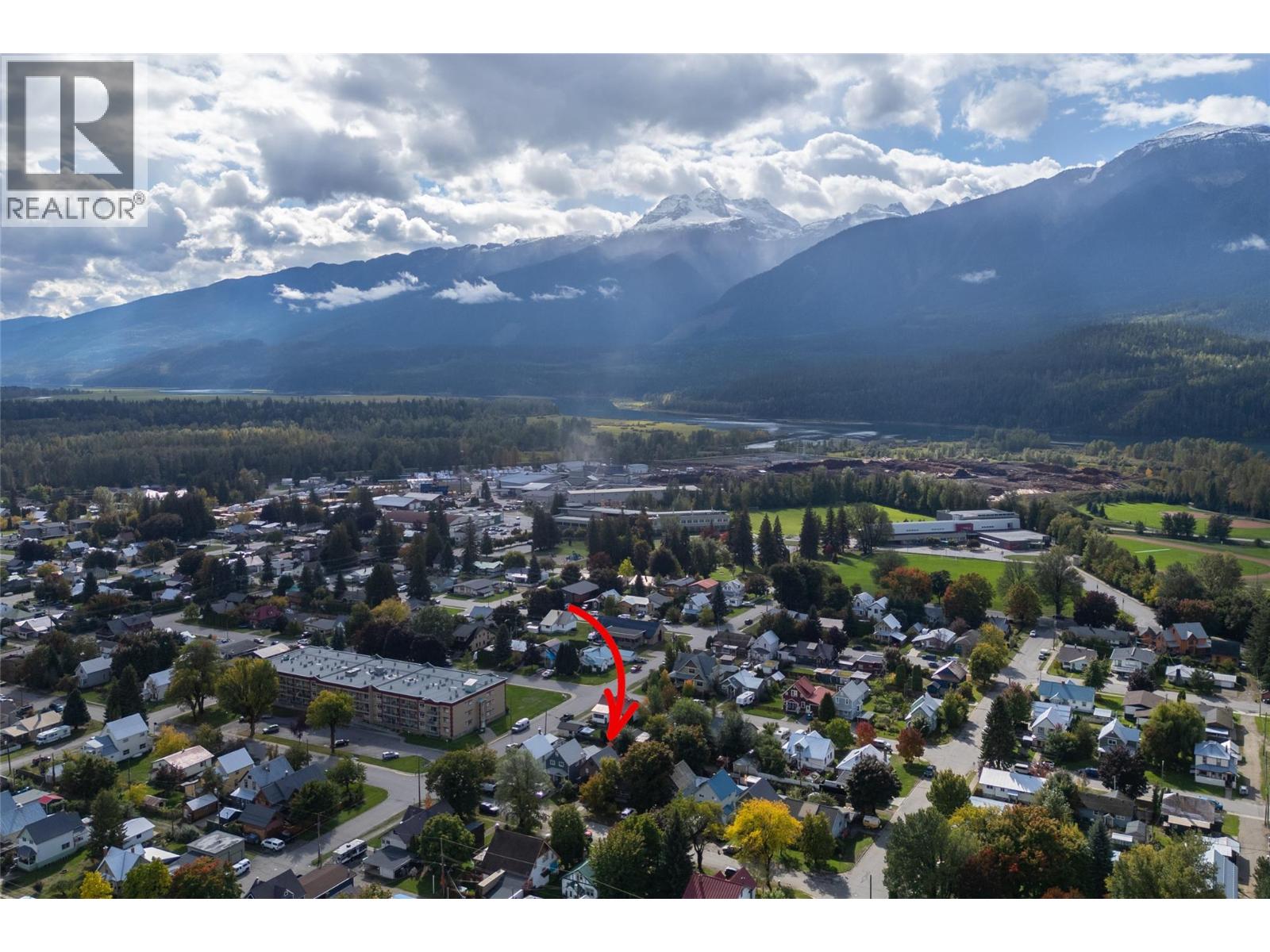 215 Sixth Street E, Revelstoke, British Columbia  V0E 2S0 - Photo 40 - 10403392