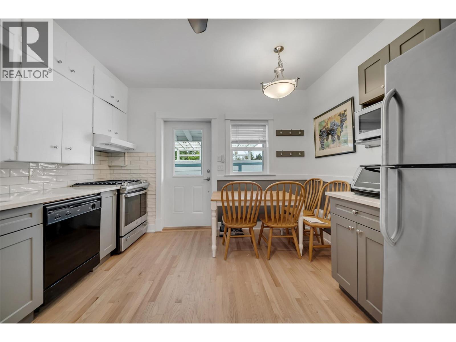 597 Eckhardt Avenue E, Penticton, British Columbia  V2A 2A1 - Photo 14 - 10402763