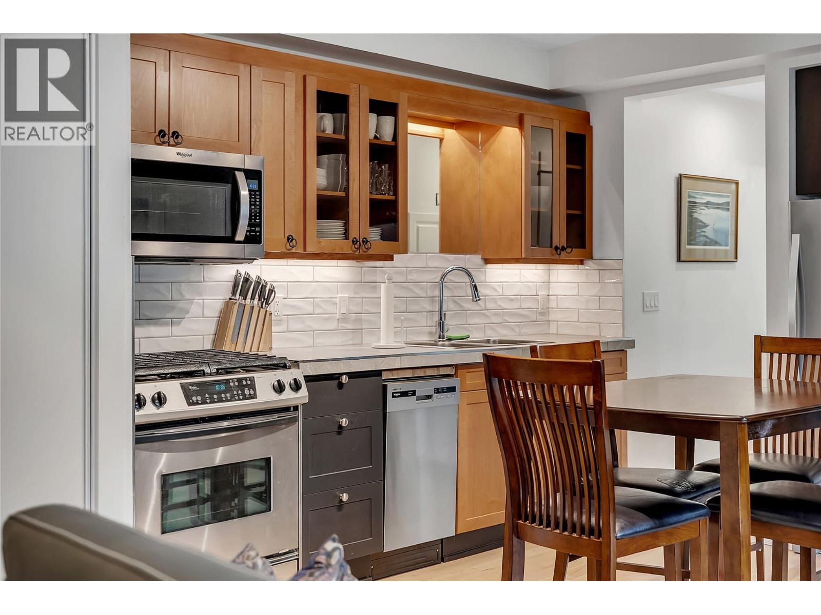 597 Eckhardt Avenue E, Penticton, British Columbia  V2A 2A1 - Photo 23 - 10402763
