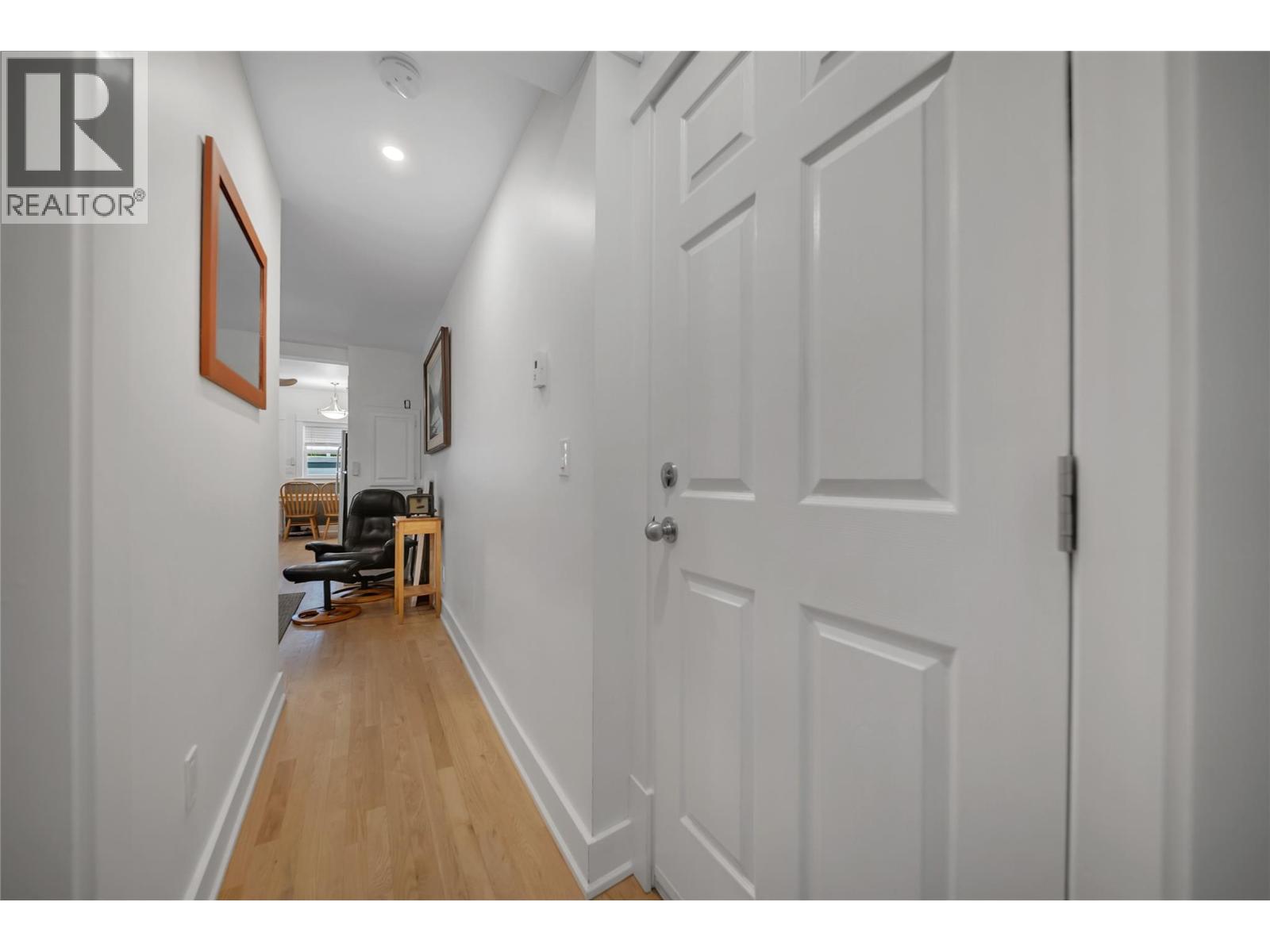 597 Eckhardt Avenue E, Penticton, British Columbia  V2A 2A1 - Photo 8 - 10402763