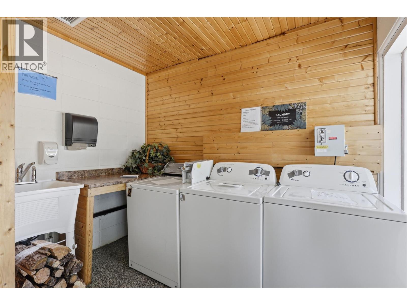 6670 Trans Canada Highway Ne, Salmon Arm, British Columbia  V0E 1K0 - Photo 15 - 10403037