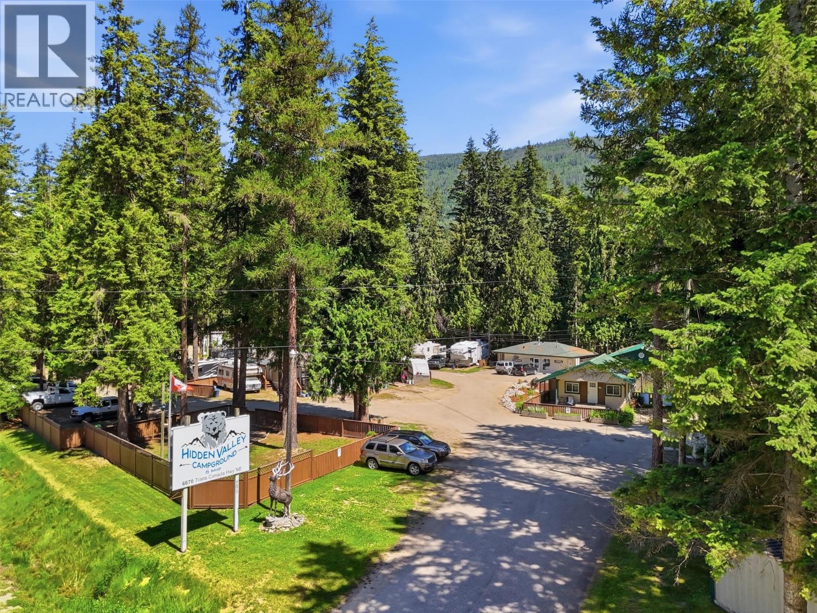 6670 Trans Canada Highway Ne, Salmon Arm, British Columbia  V0E 1K0 - Photo 3 - 10403037
