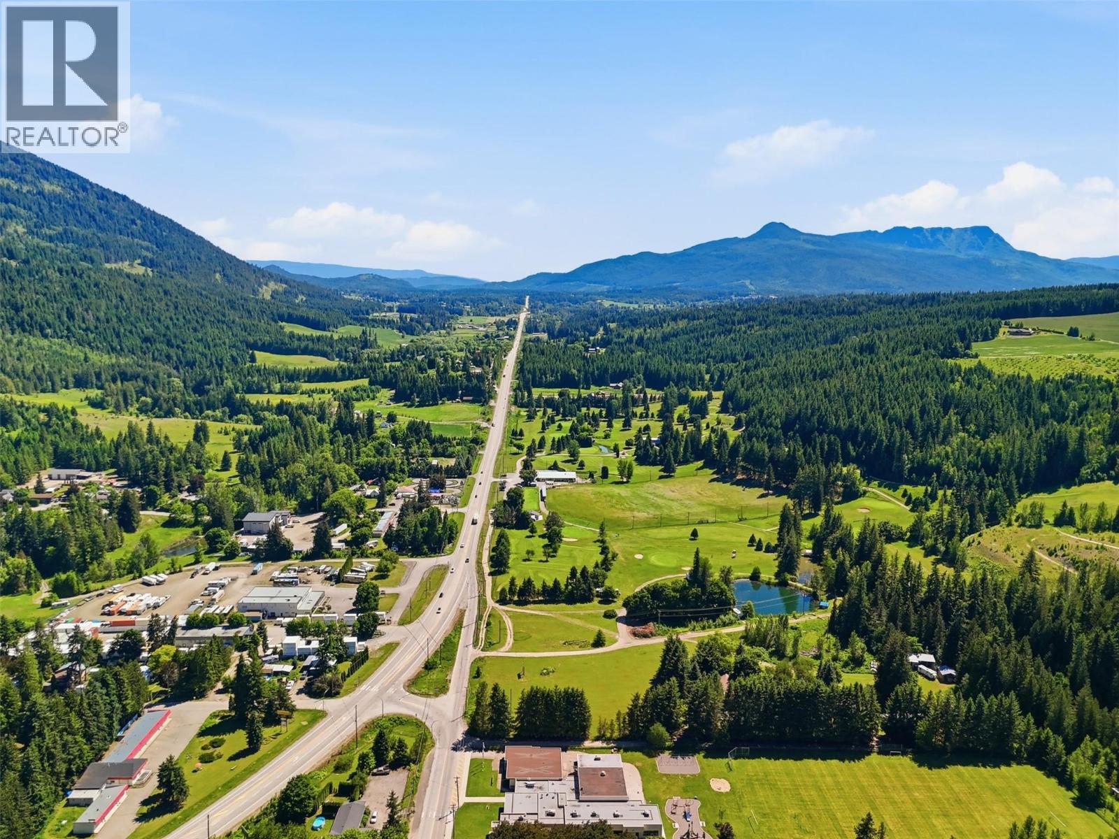 6670 Trans Canada Highway Ne, Salmon Arm, British Columbia  V0E 1K0 - Photo 37 - 10403037