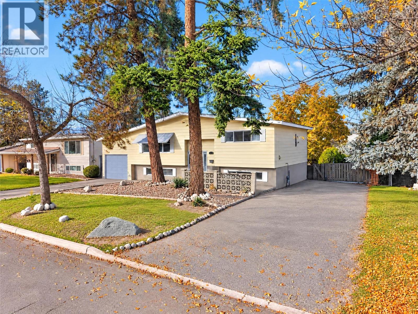 1420 Graham Road, Kelowna, British Columbia  V1X 1K2 - Photo 1 - 10402785