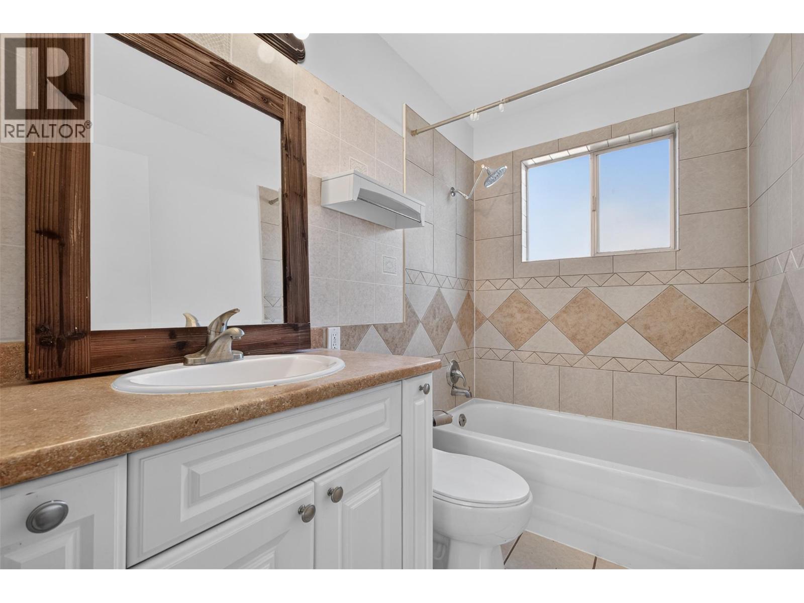 1420 Graham Road, Kelowna, British Columbia  V1X 1K2 - Photo 15 - 10402785