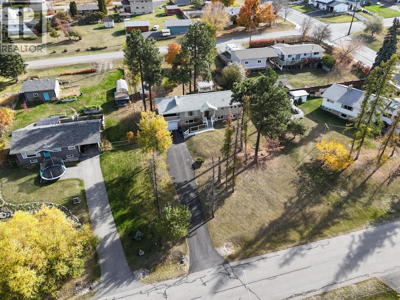 614 28th Avenue S, Cranbrook, British Columbia  V1C 3J8 - Photo 65 - 10403500