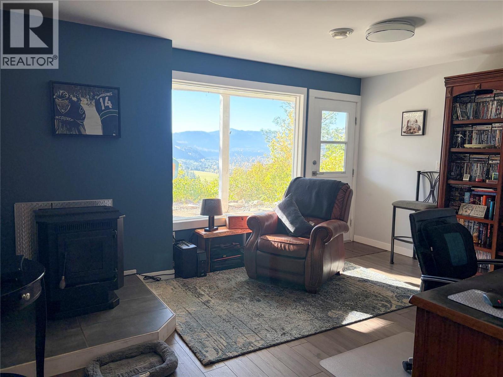 265 8th Avenue, Montrose, British Columbia  V0G 1P0 - Photo 23 - 10403421