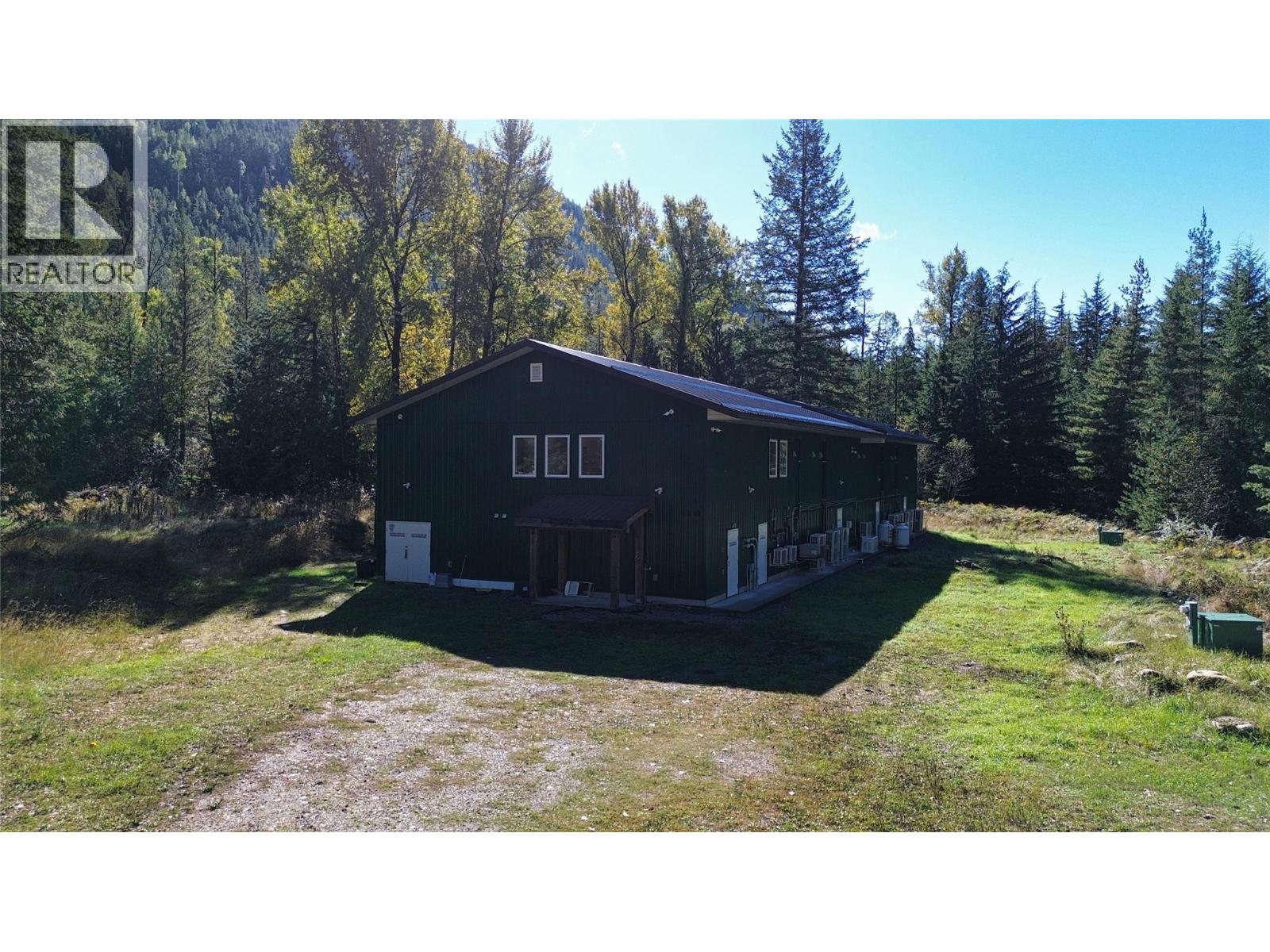 16520 Hedstom Road, Crawford Bay, British Columbia  V0B 1E0 - Photo 6 - 10403350