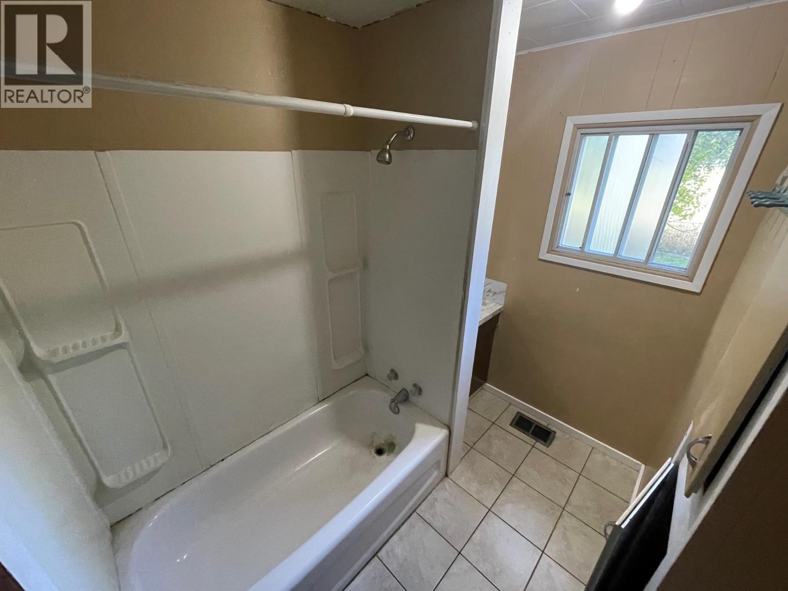 4570 Covert Road, Grand Forks, British Columbia  V0H 1H5 - Photo 42 - 10403228