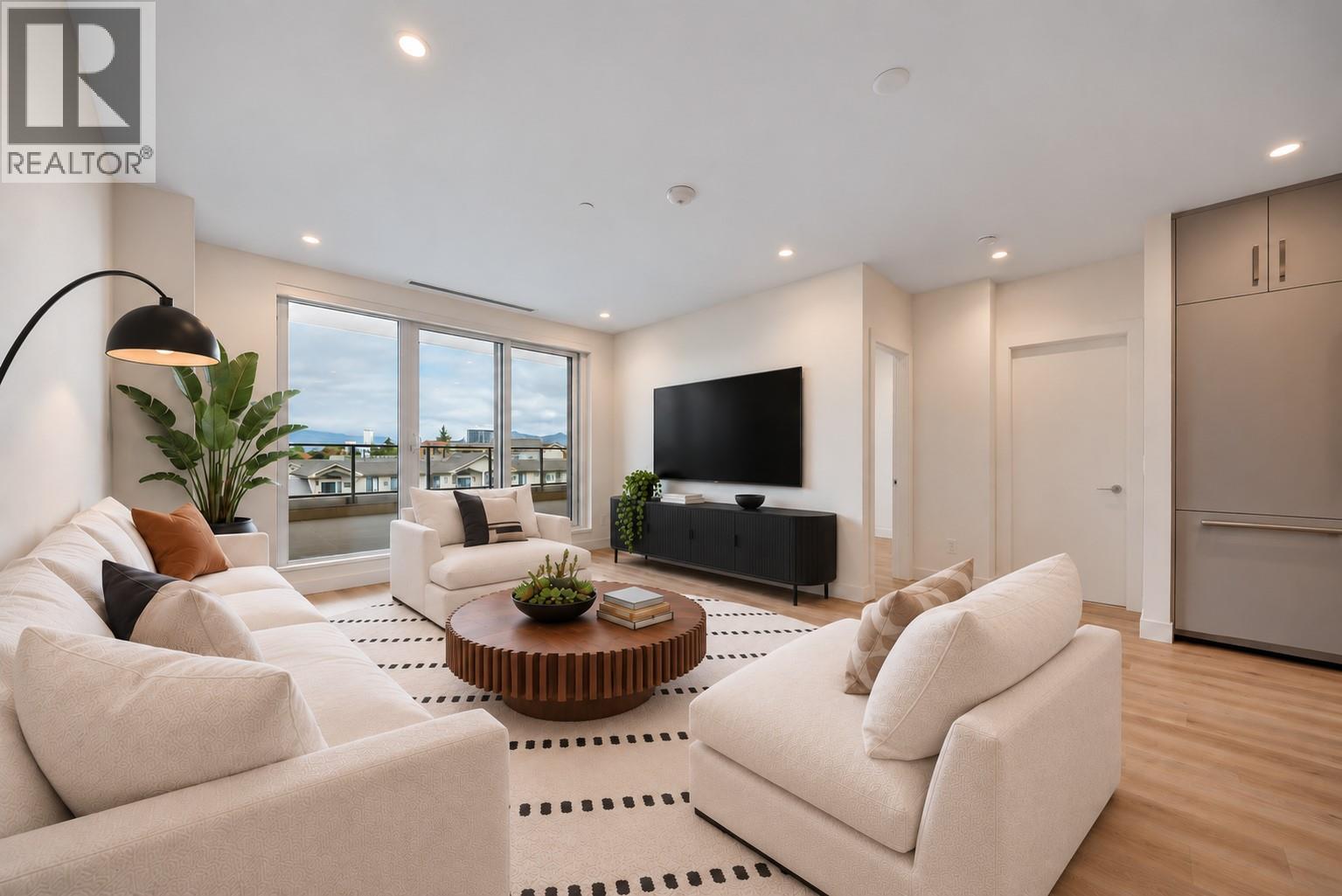 3300 Lakeshore Drive Unit# 418, Kelowna, British Columbia  V1W 0H6 - Photo 3 - 10403180