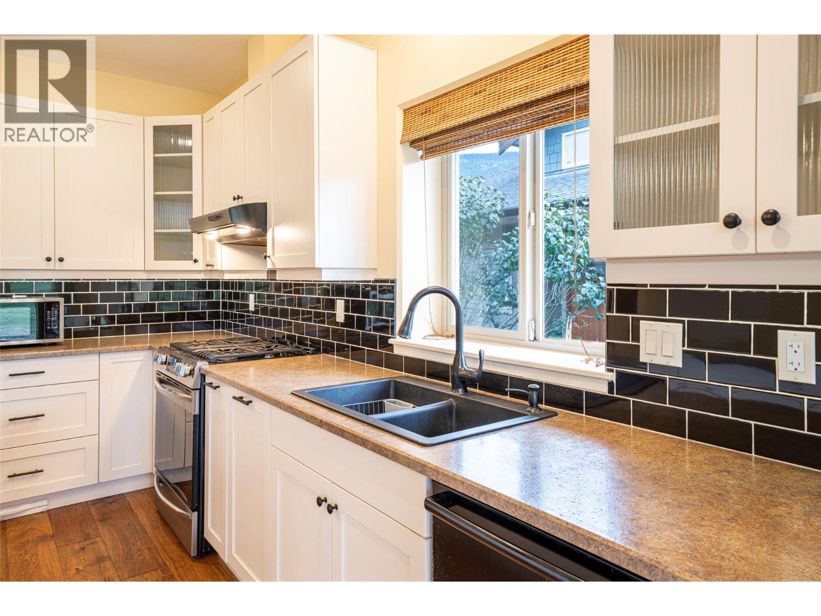 2444 York Avenue Unit# 32, Armstrong, British Columbia  V4Y 0Y3 - Photo 19 - 10402959