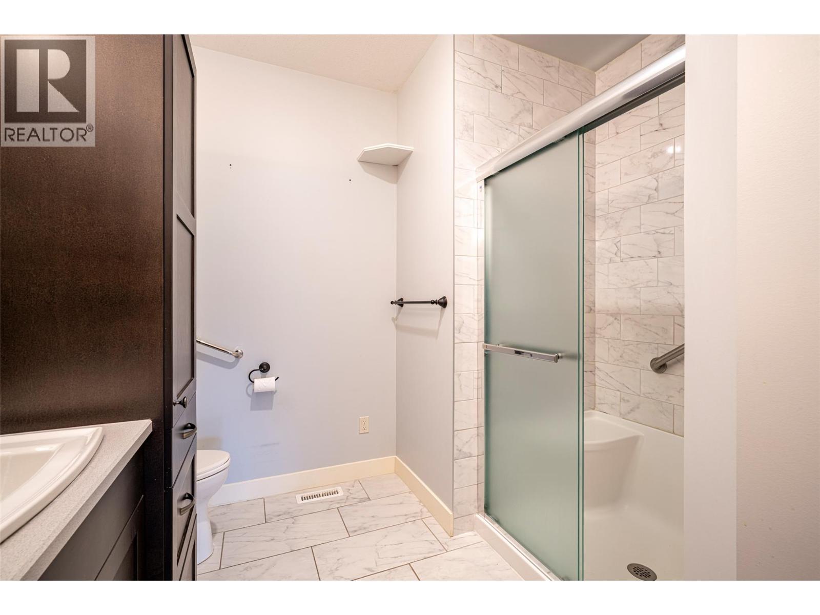 2444 York Avenue Unit# 32, Armstrong, British Columbia  V4Y 0Y3 - Photo 30 - 10402959