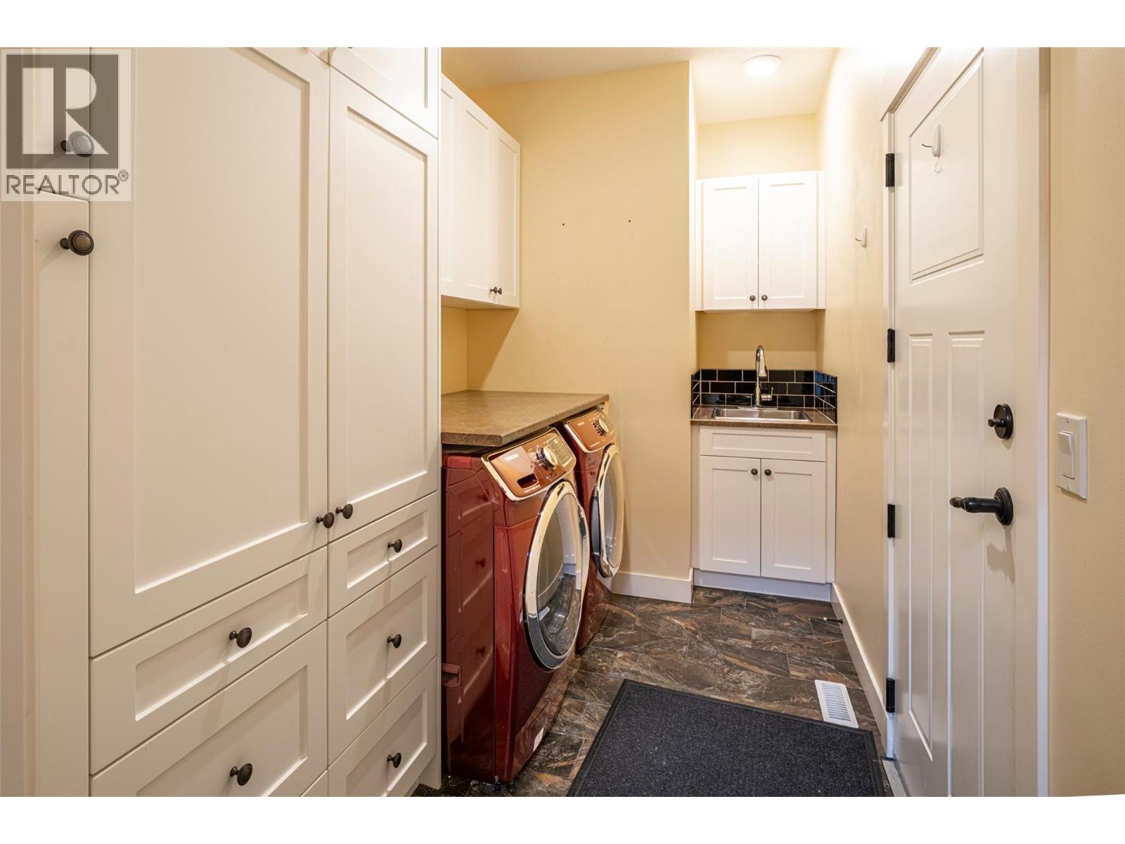 2444 York Avenue Unit# 32, Armstrong, British Columbia  V4Y 0Y3 - Photo 36 - 10402959