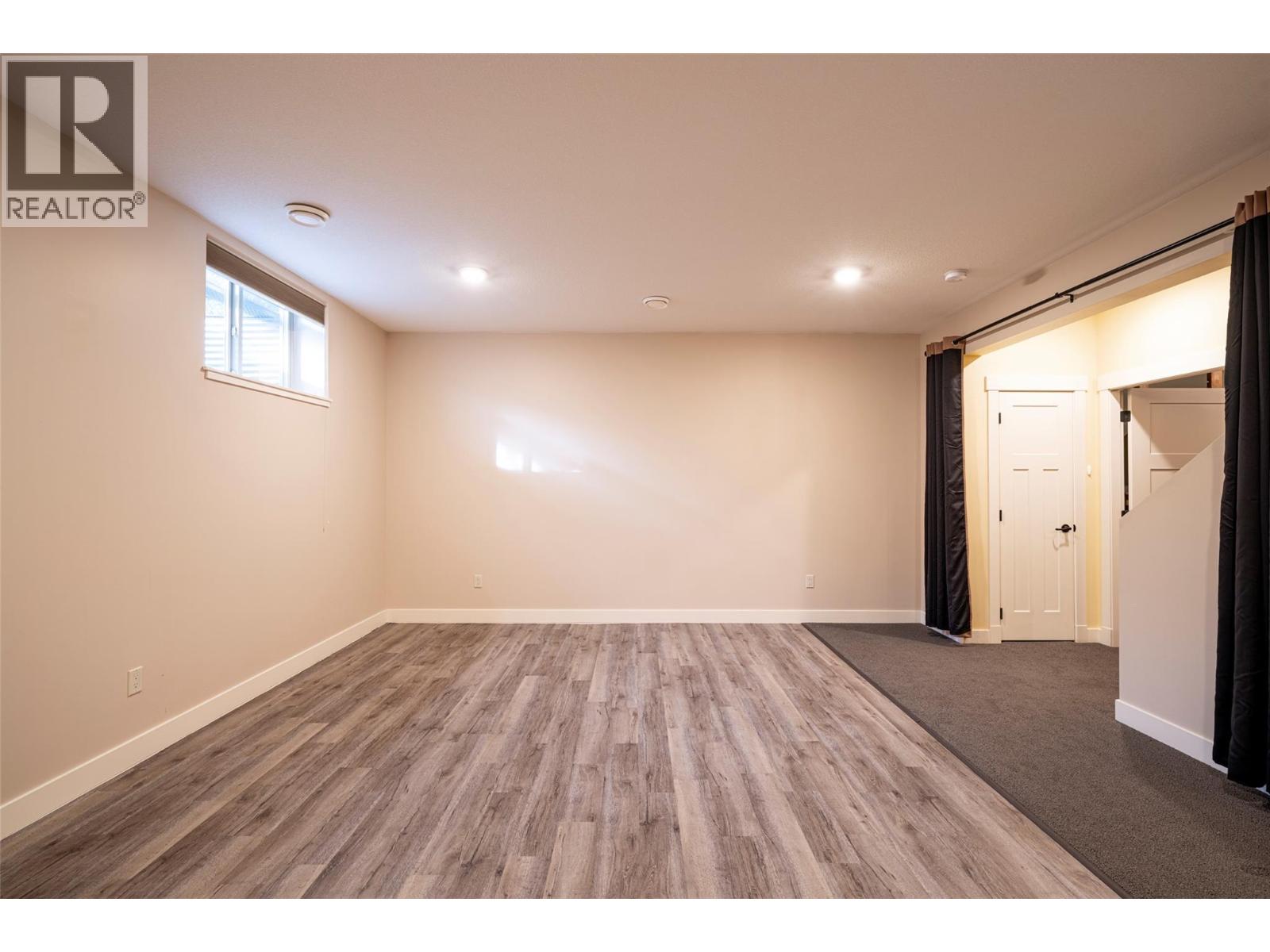 2444 York Avenue Unit# 32, Armstrong, British Columbia  V4Y 0Y3 - Photo 39 - 10402959