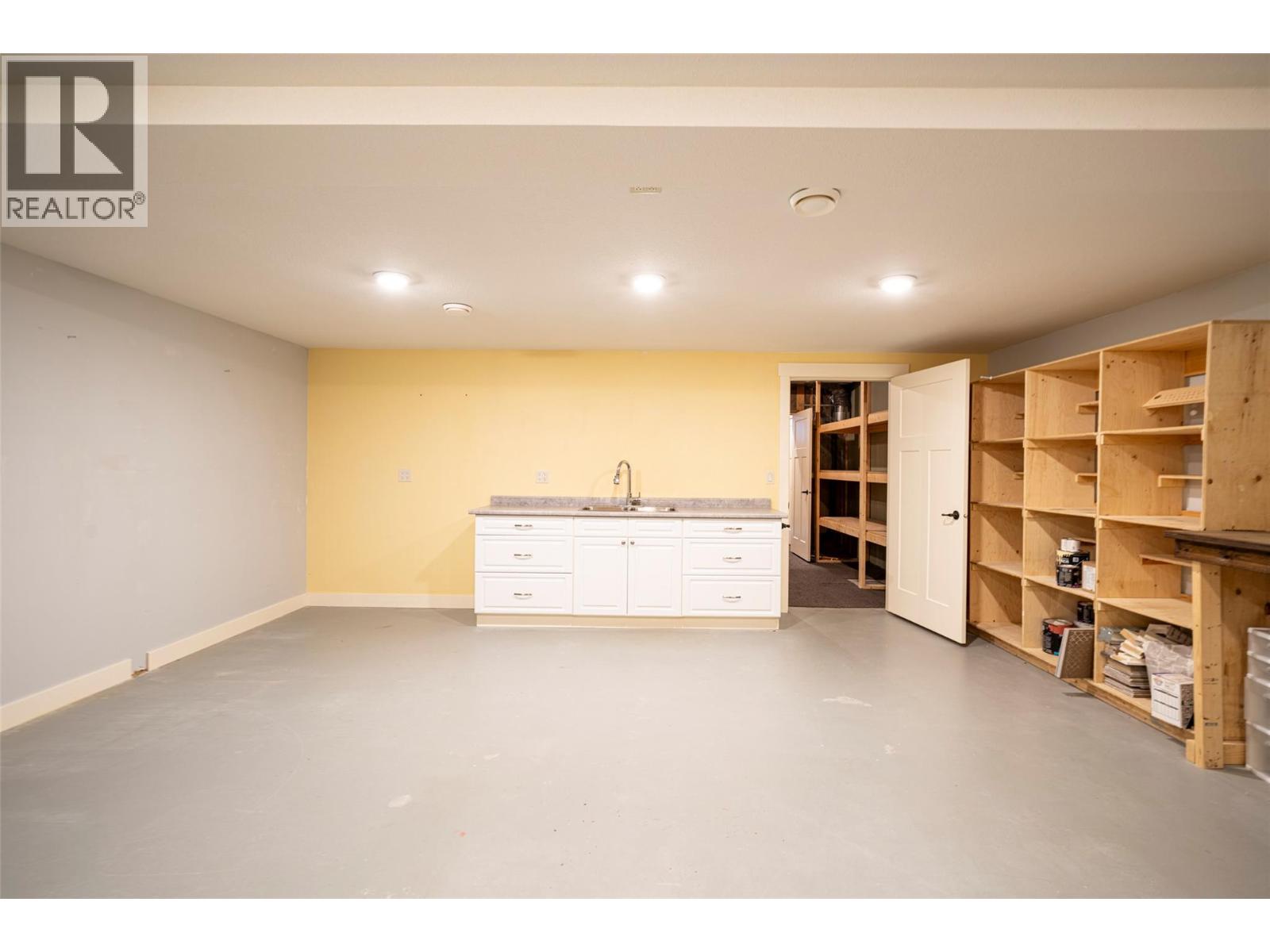 2444 York Avenue Unit# 32, Armstrong, British Columbia  V4Y 0Y3 - Photo 54 - 10402959