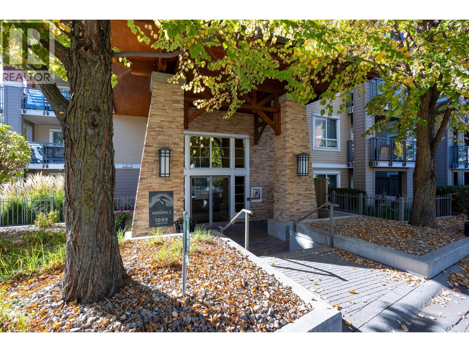 1099 Sunset Drive Unit# 224, Kelowna, British Columbia  V1Y 9Z2 - Photo 1 - 10402988