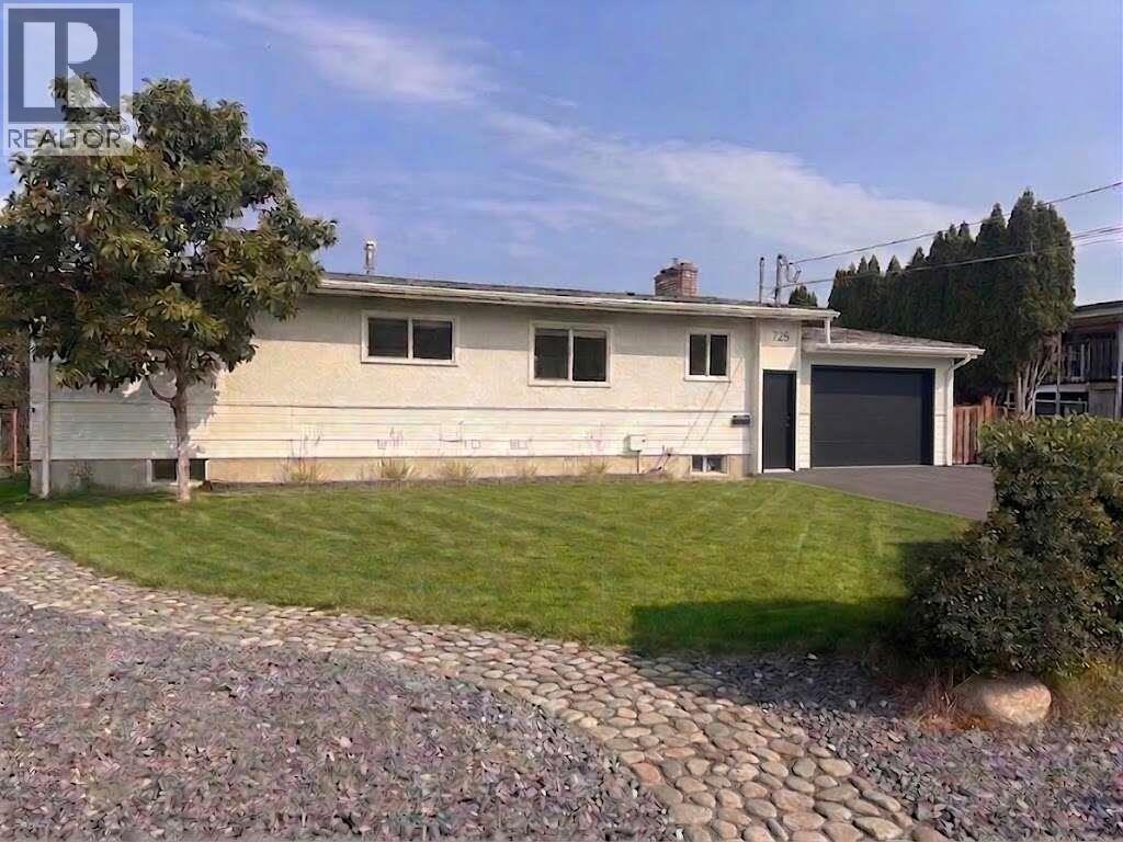 725 Ross Avenue, Penticton, British Columbia  V2A 3A5 - Photo 1 - 10403528