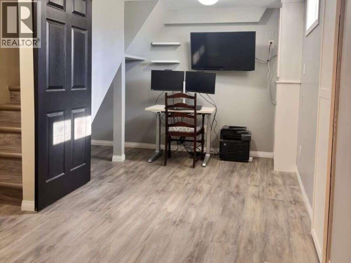725 Ross Avenue, Penticton, British Columbia  V2A 3A5 - Photo 12 - 10403528