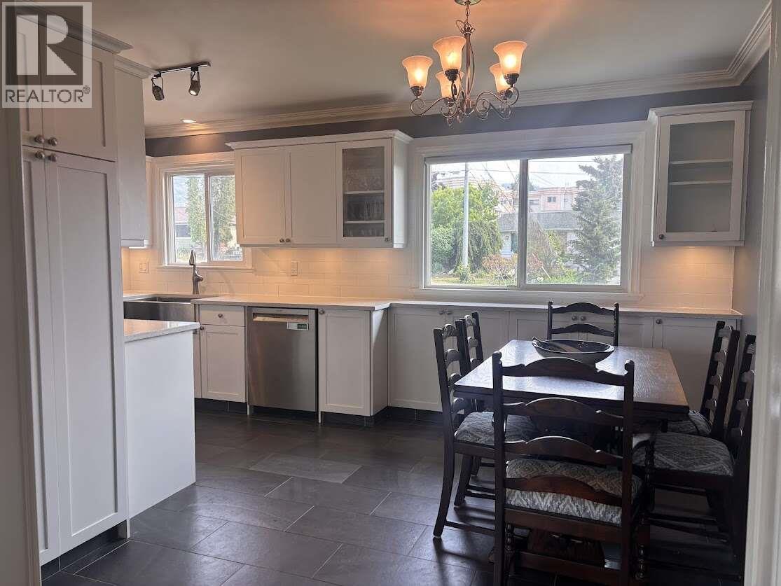 725 Ross Avenue, Penticton, British Columbia  V2A 3A5 - Photo 4 - 10403528