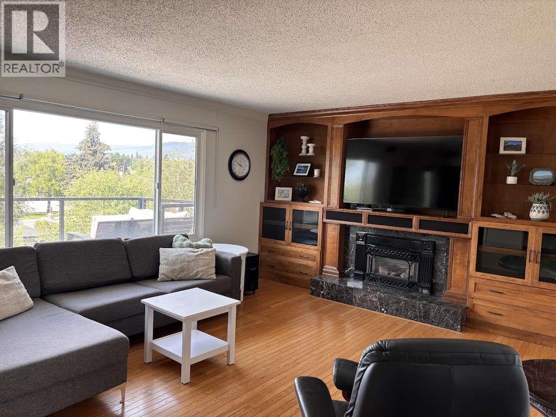 725 Ross Avenue, Penticton, British Columbia  V2A 3A5 - Photo 6 - 10403528
