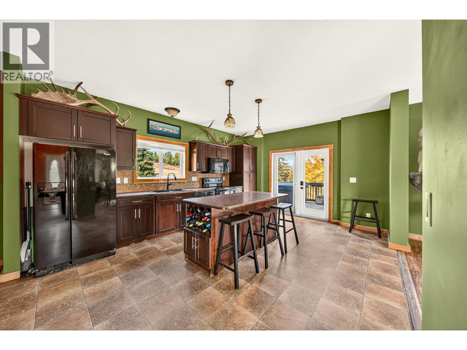 6281 Lower Elk Valley Road, Sparwood, British Columbia  V0B 2G3 - Photo 8 - 10402993