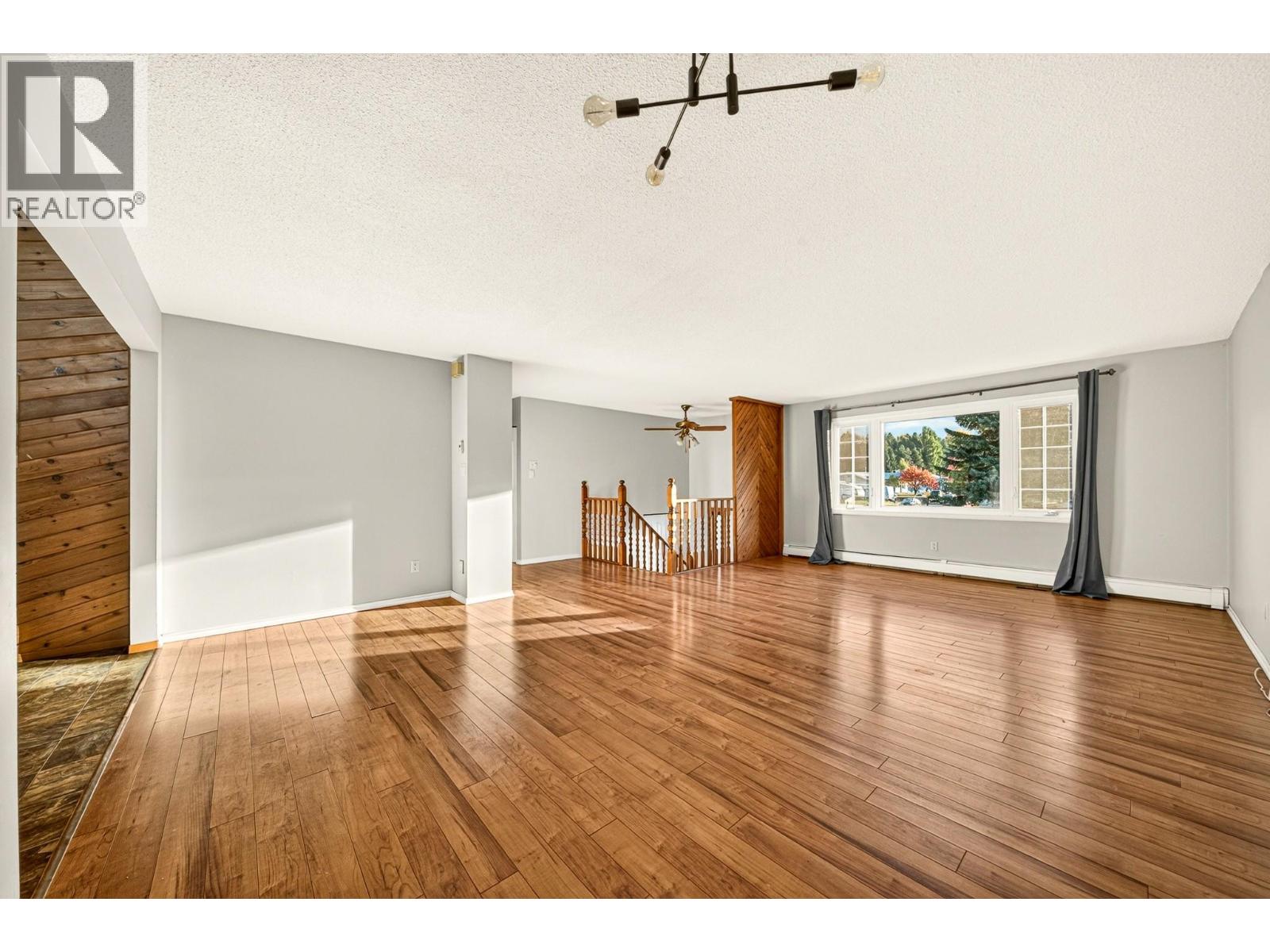 407 Maple Street, Sparwood, British Columbia  V0B 2G0 - Photo 10 - 10401218