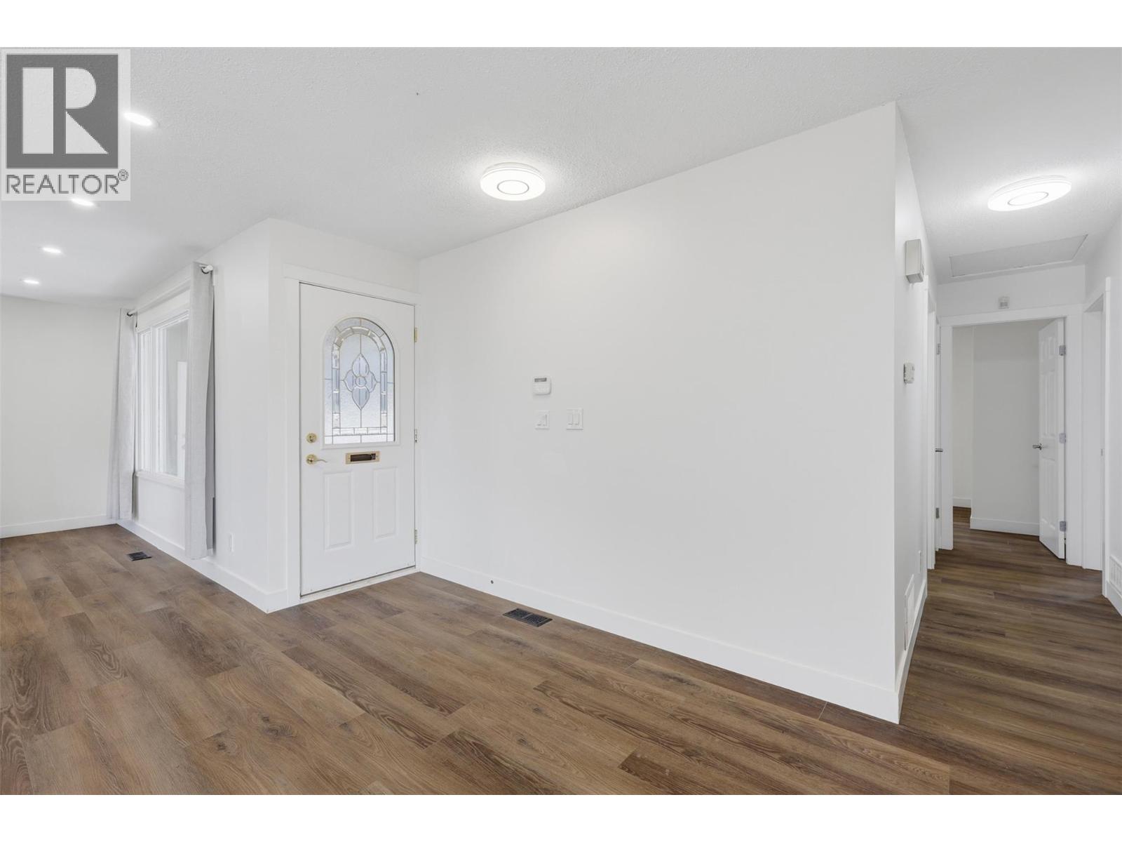 990 Todd Road, Kamloops, British Columbia  V2C 5B2 - Photo 5 - 10403567