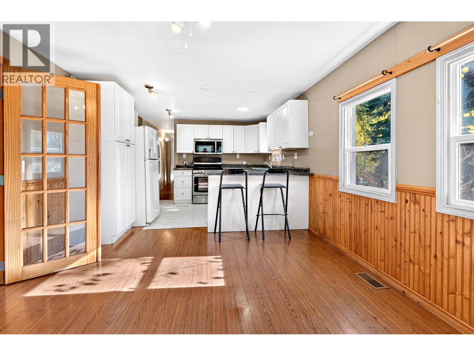 1720 Dunn Lake Road, Clearwater, British Columbia  V0E 1N2 - Photo 6 - 10403498