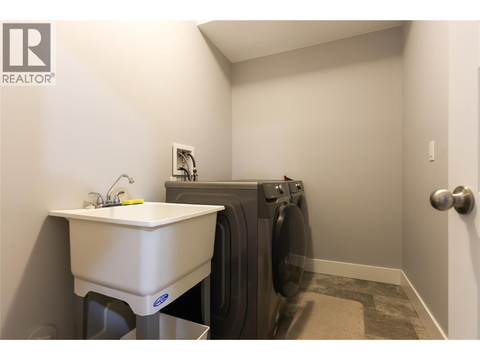 313 Lakeview Street Unit# 1, Castlegar, British Columbia  V1N 3Y1 - Photo 31 - 10403428