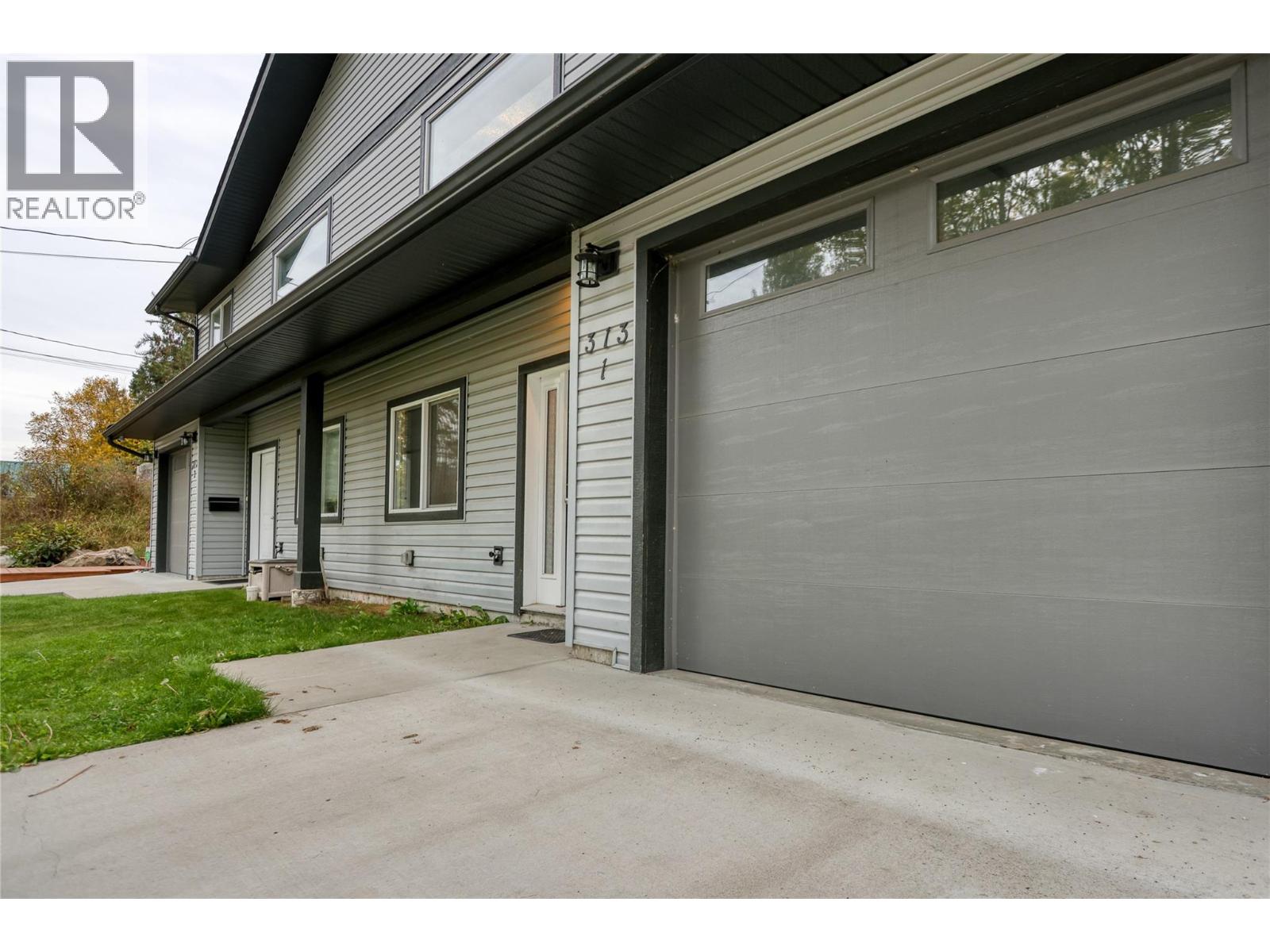 313 Lakeview Street Unit# 1, Castlegar, British Columbia  V1N 3Y1 - Photo 5 - 10403428