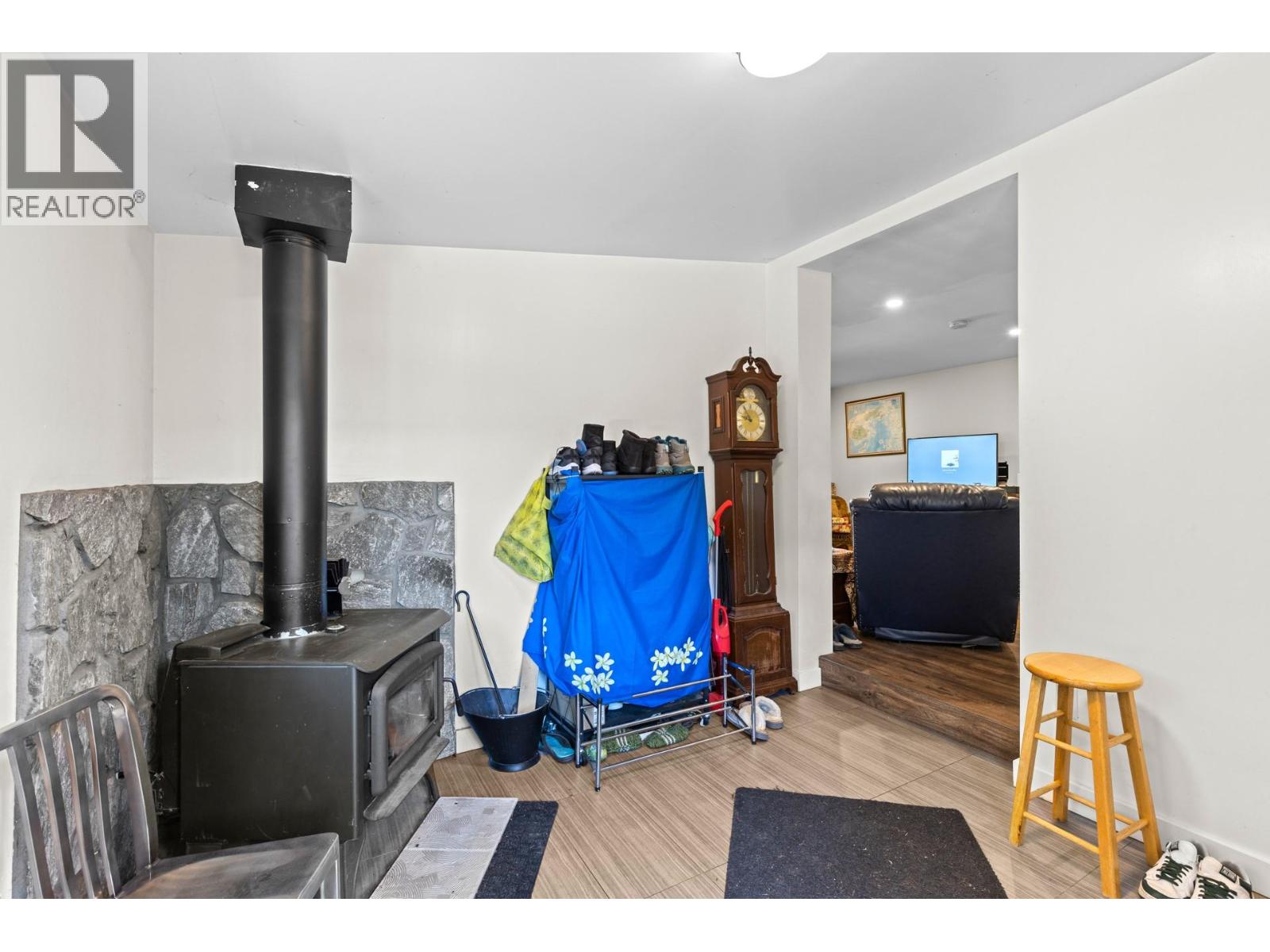 6097 Highway 3, Hedley, British Columbia  V0X 1N1 - Photo 29 - 10403487