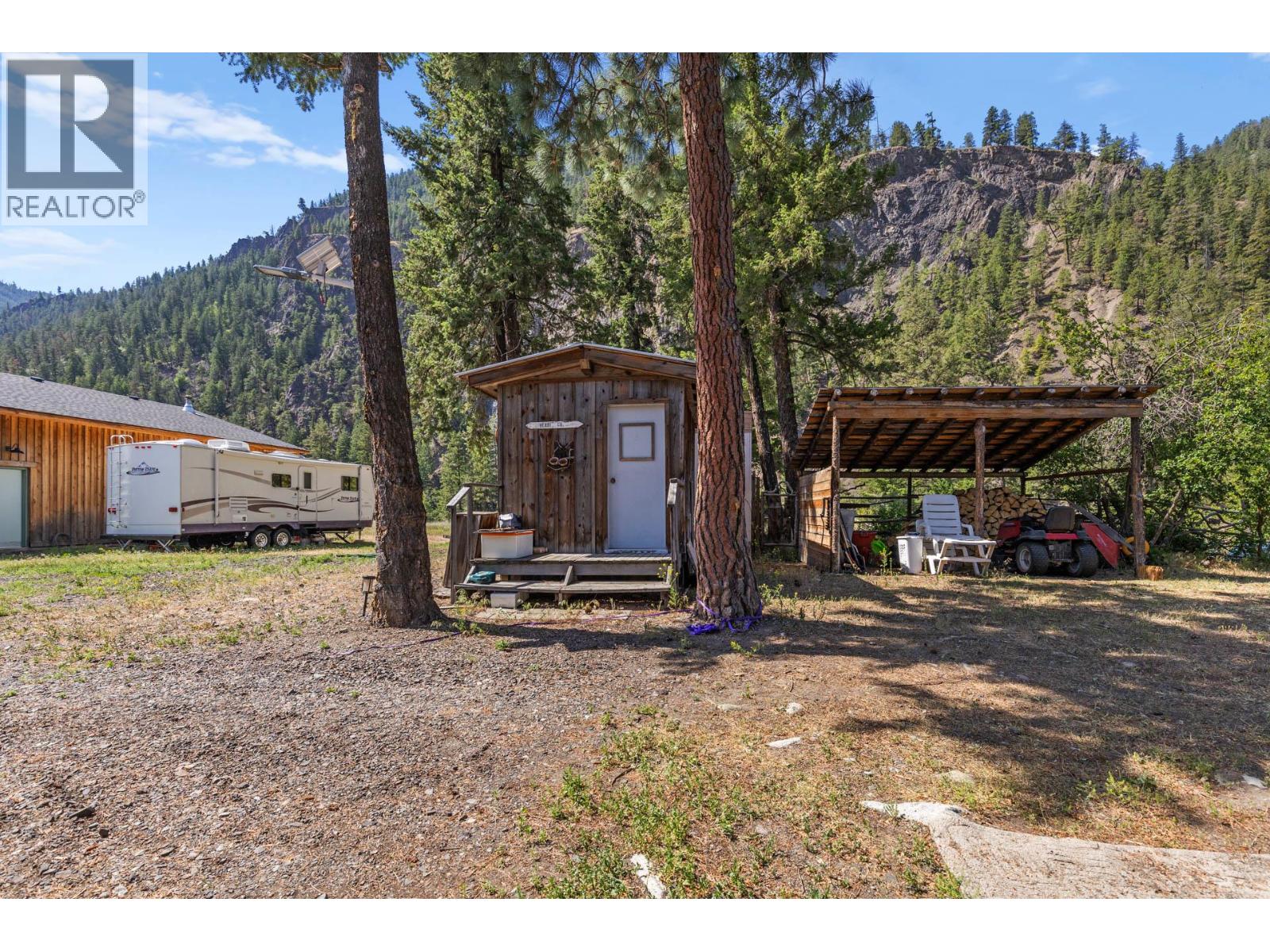 6097 Highway 3, Hedley, British Columbia  V0X 1N1 - Photo 49 - 10403487