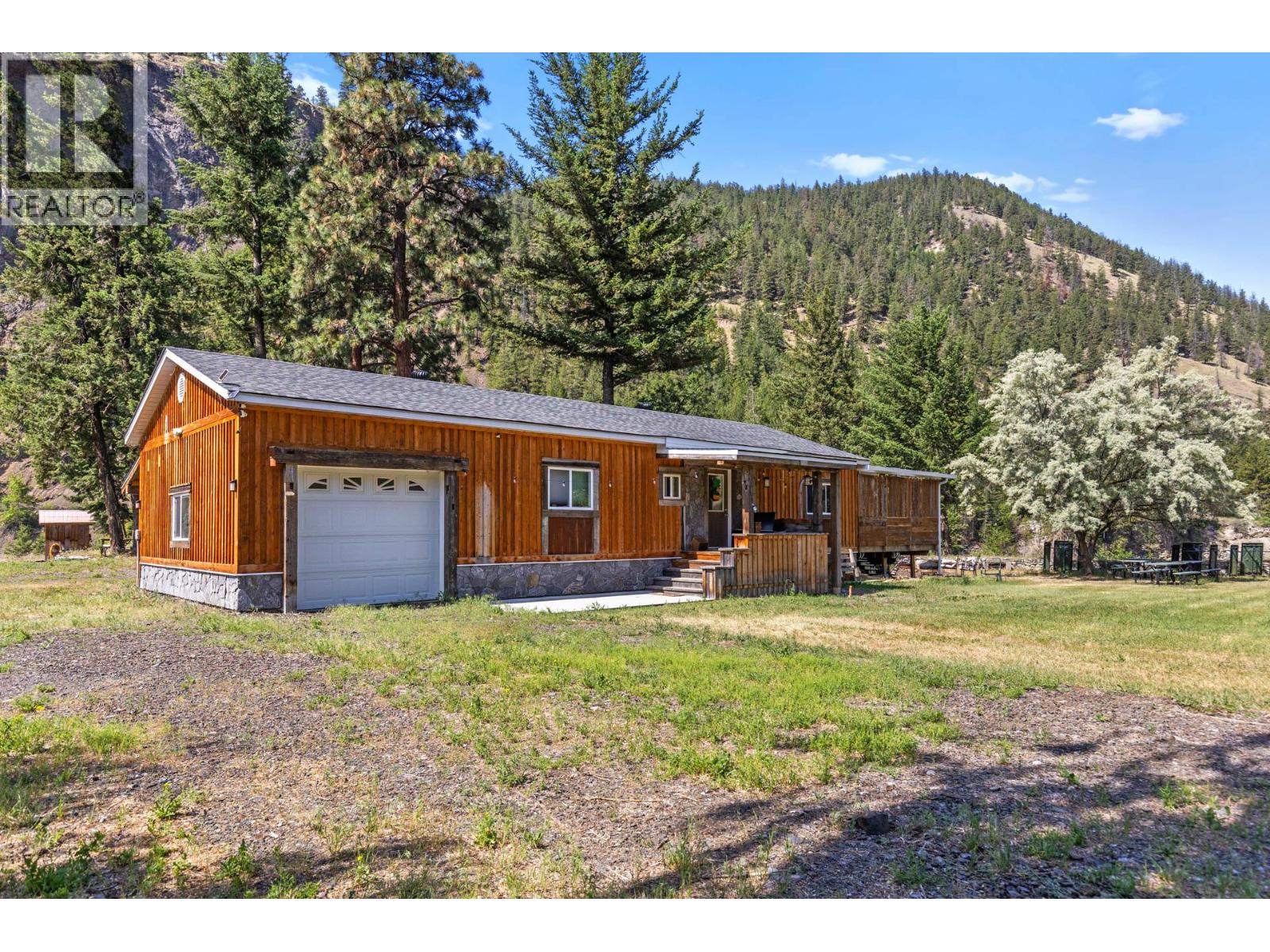 6097 Highway 3, Hedley, British Columbia  V0X 1N1 - Photo 50 - 10403487
