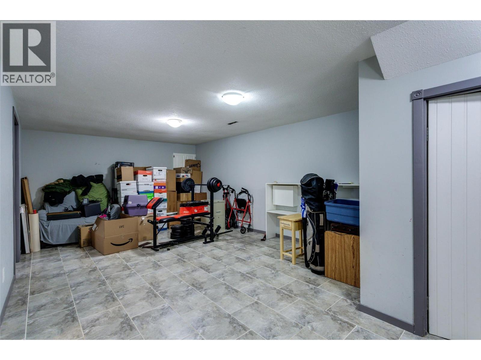 840 Liban Court, Kelowna, British Columbia  V1Y 8B5 - Photo 29 - 10403404