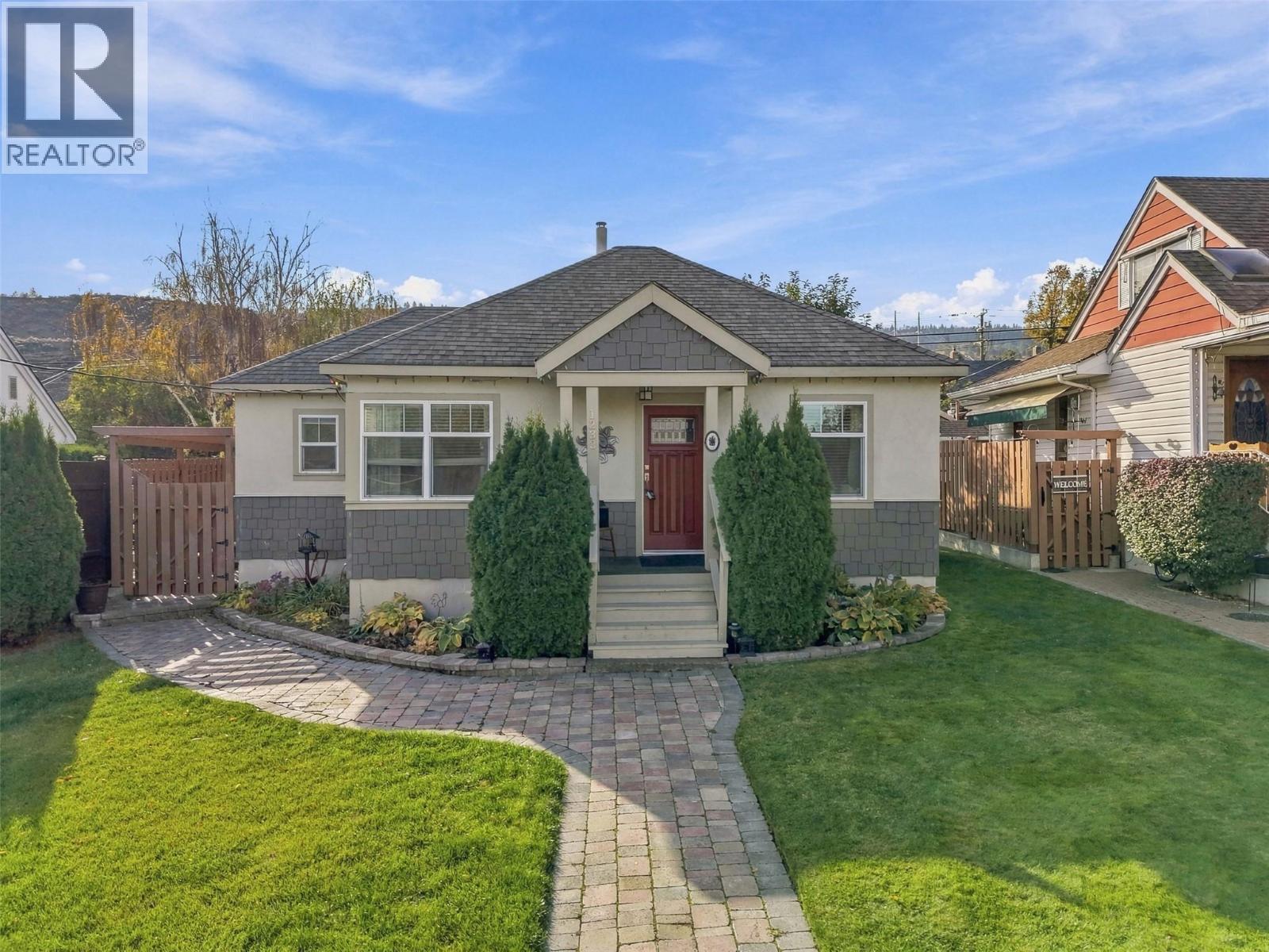1233 Pine Street, Kamloops, British Columbia  V2C 3A8 - Photo 1 - 10403455
