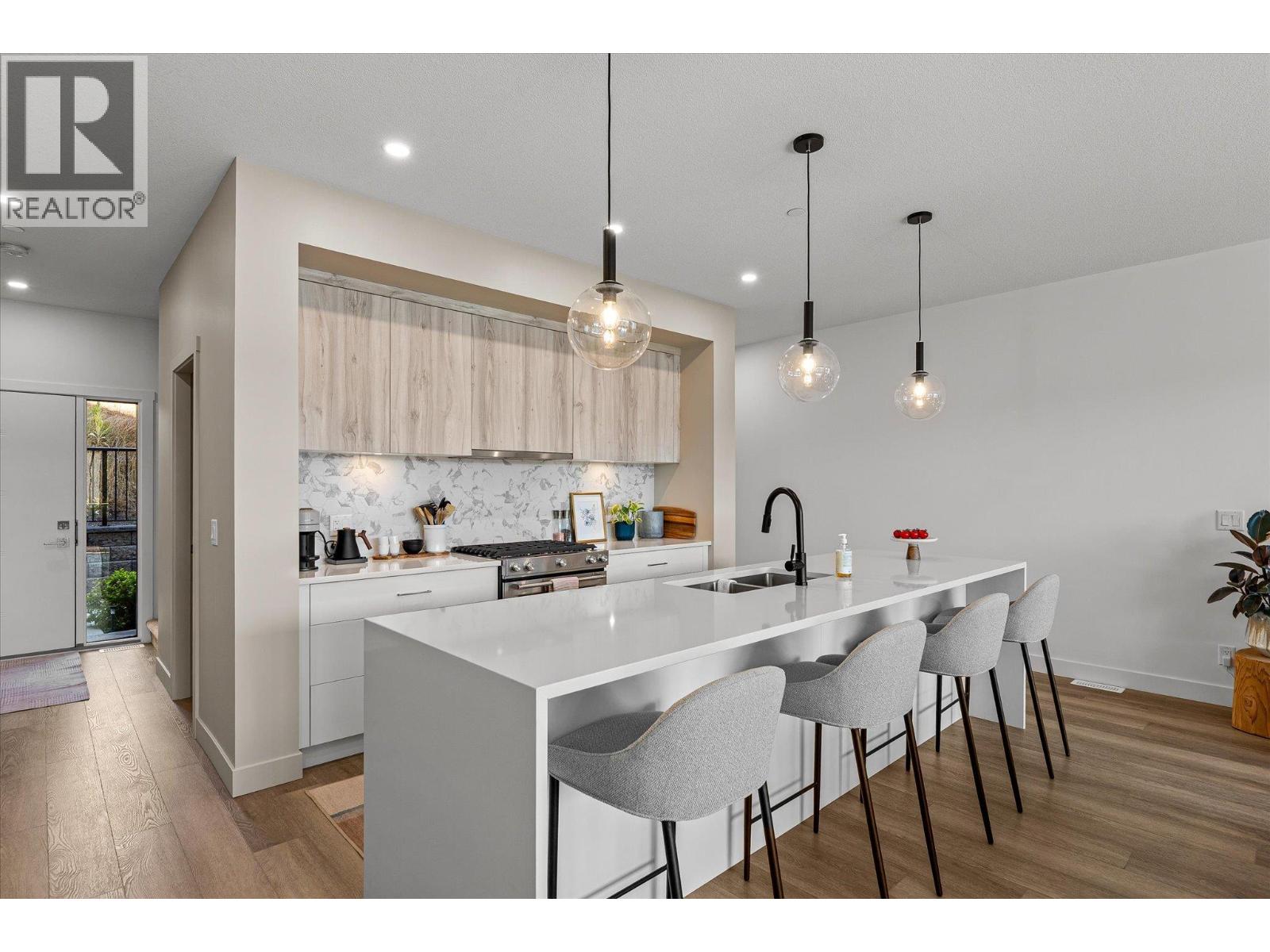 2735 Shannon Lake Road Unit# 303, West Kelowna, British Columbia  V4T 1V6 - Photo 3 - 10403018