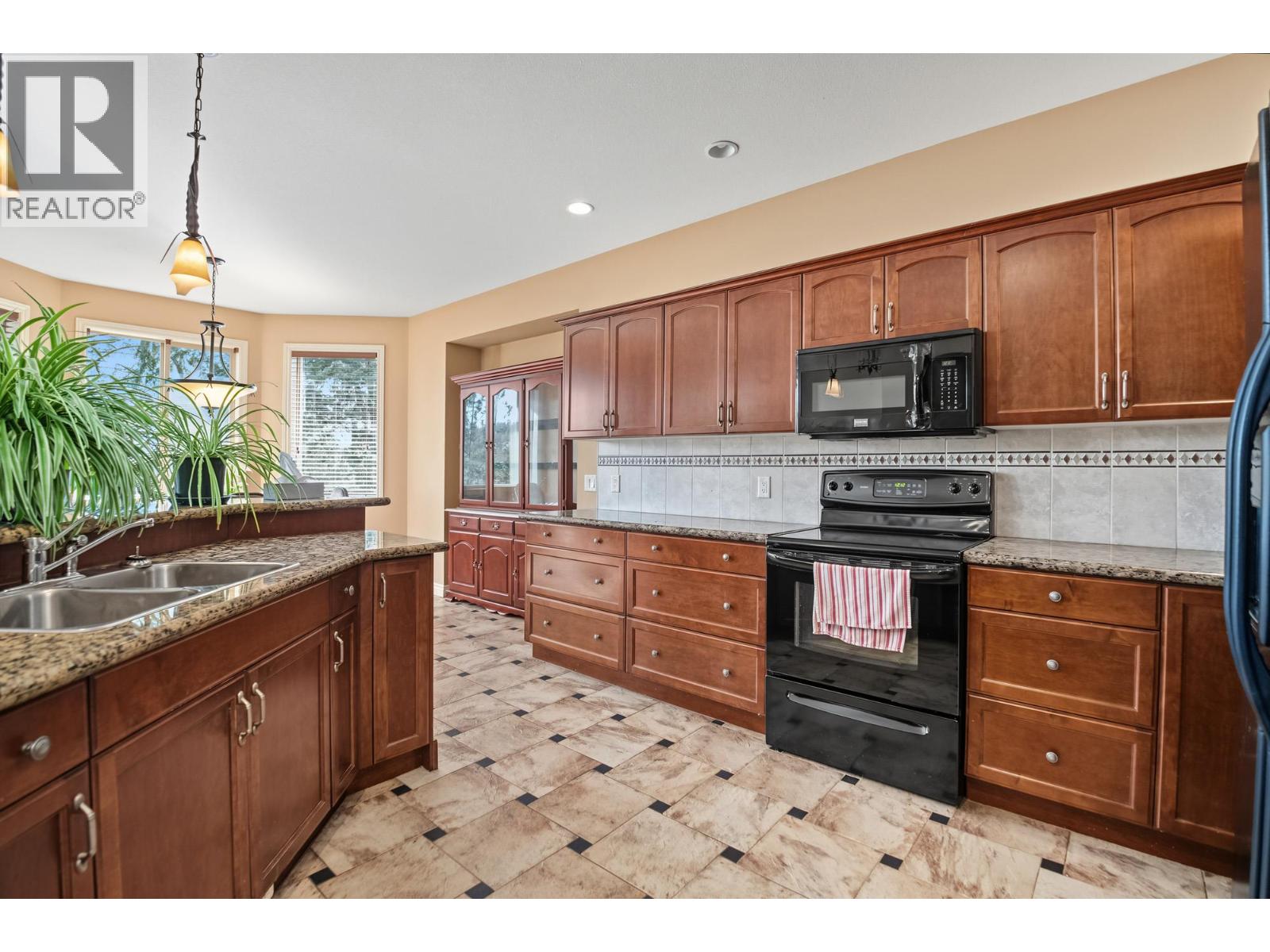 2405 Cobblestone Road, West Kelowna, British Columbia  V4T 3A7 - Photo 22 - 10403439