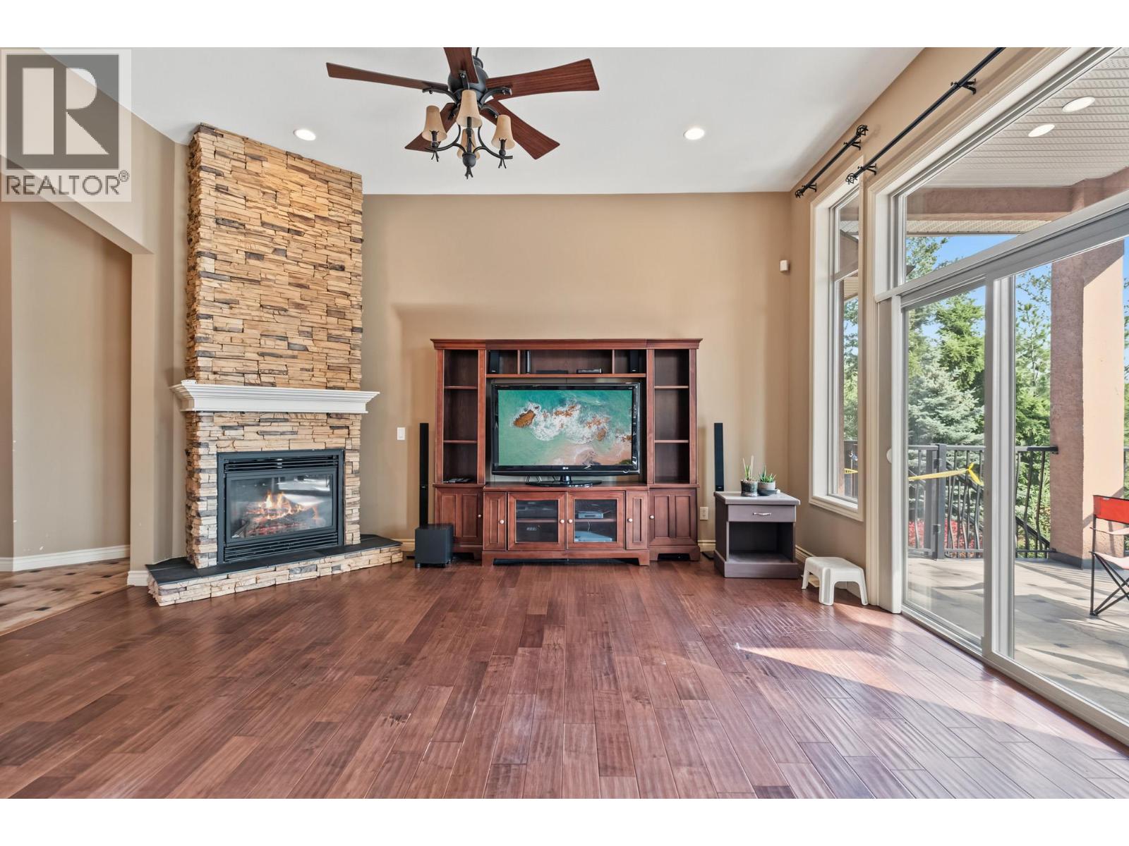 2405 Cobblestone Road, West Kelowna, British Columbia  V4T 3A7 - Photo 8 - 10403439