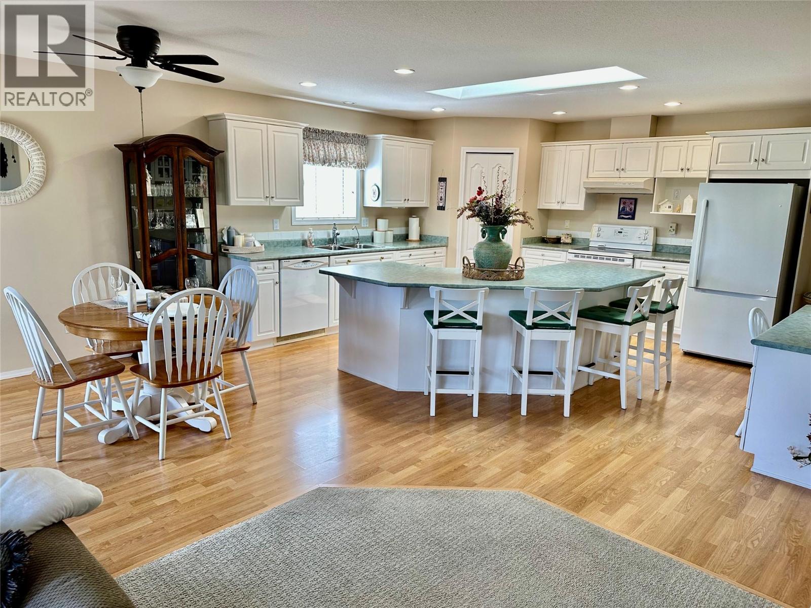 534 Redwing Drive, Penticton, British Columbia  V2A 8N7 - Photo 6 - 10403371